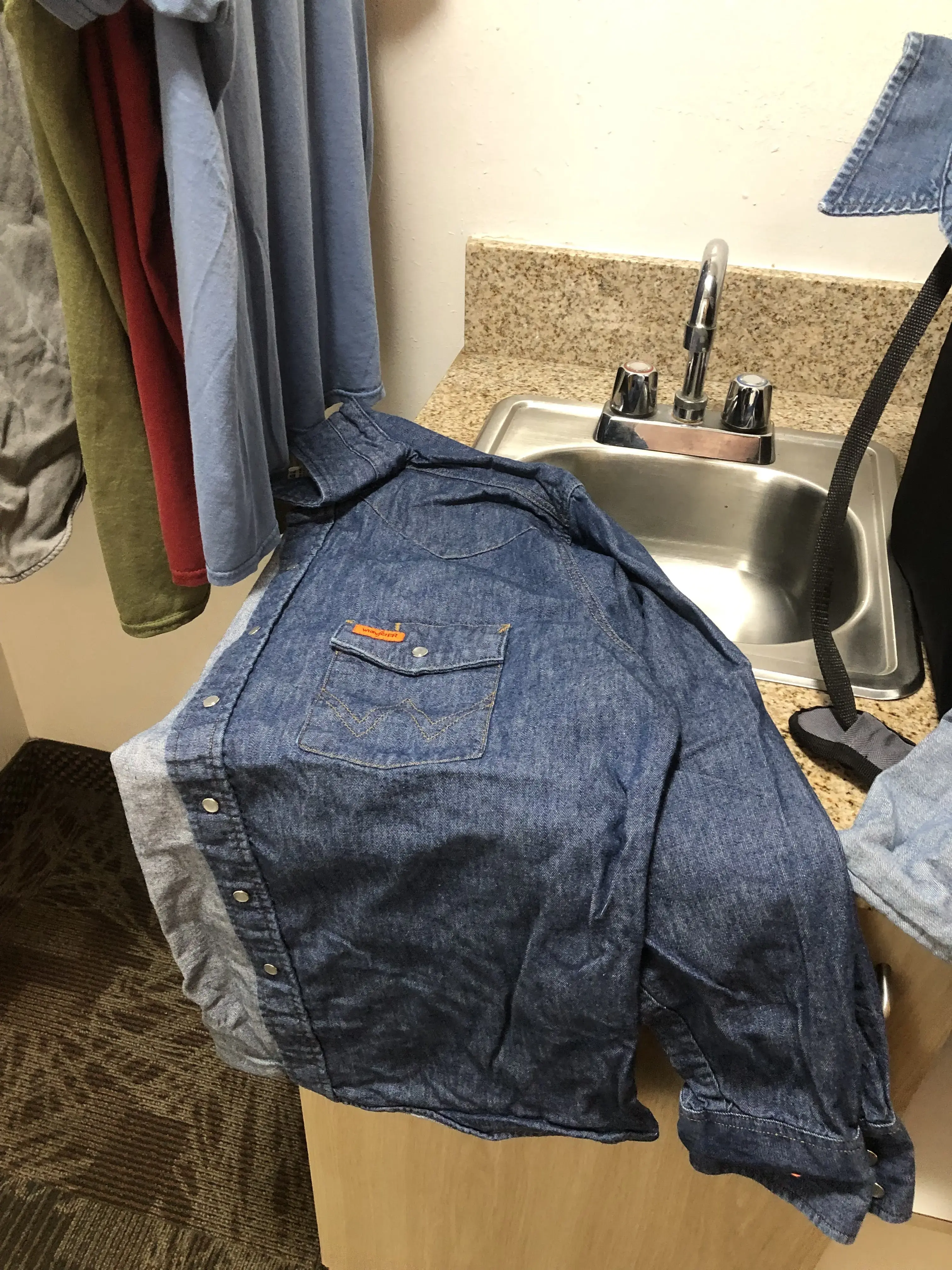 1 Stop Laundry Express thumbnail 2