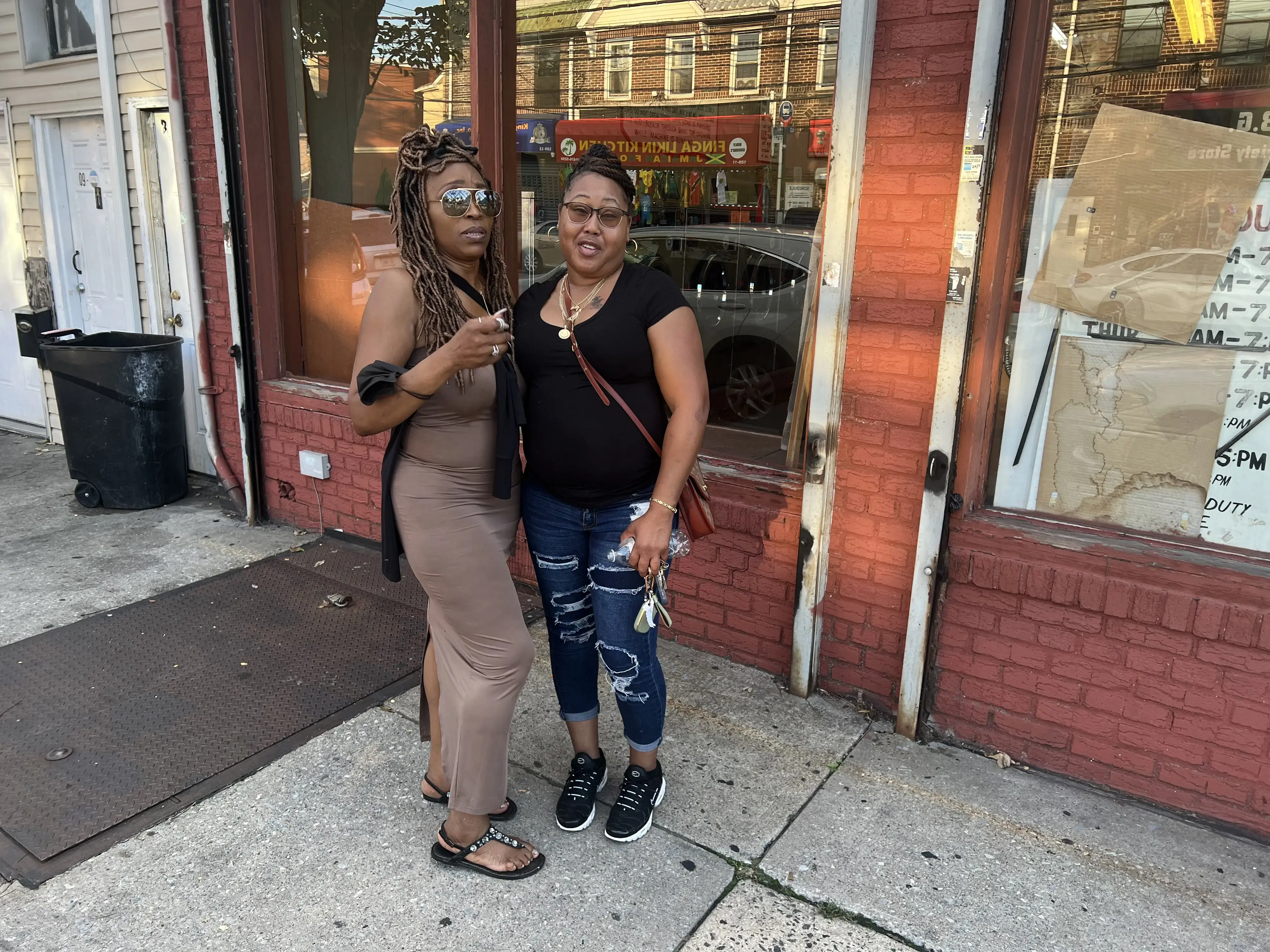 109 Farmers Laundromat location