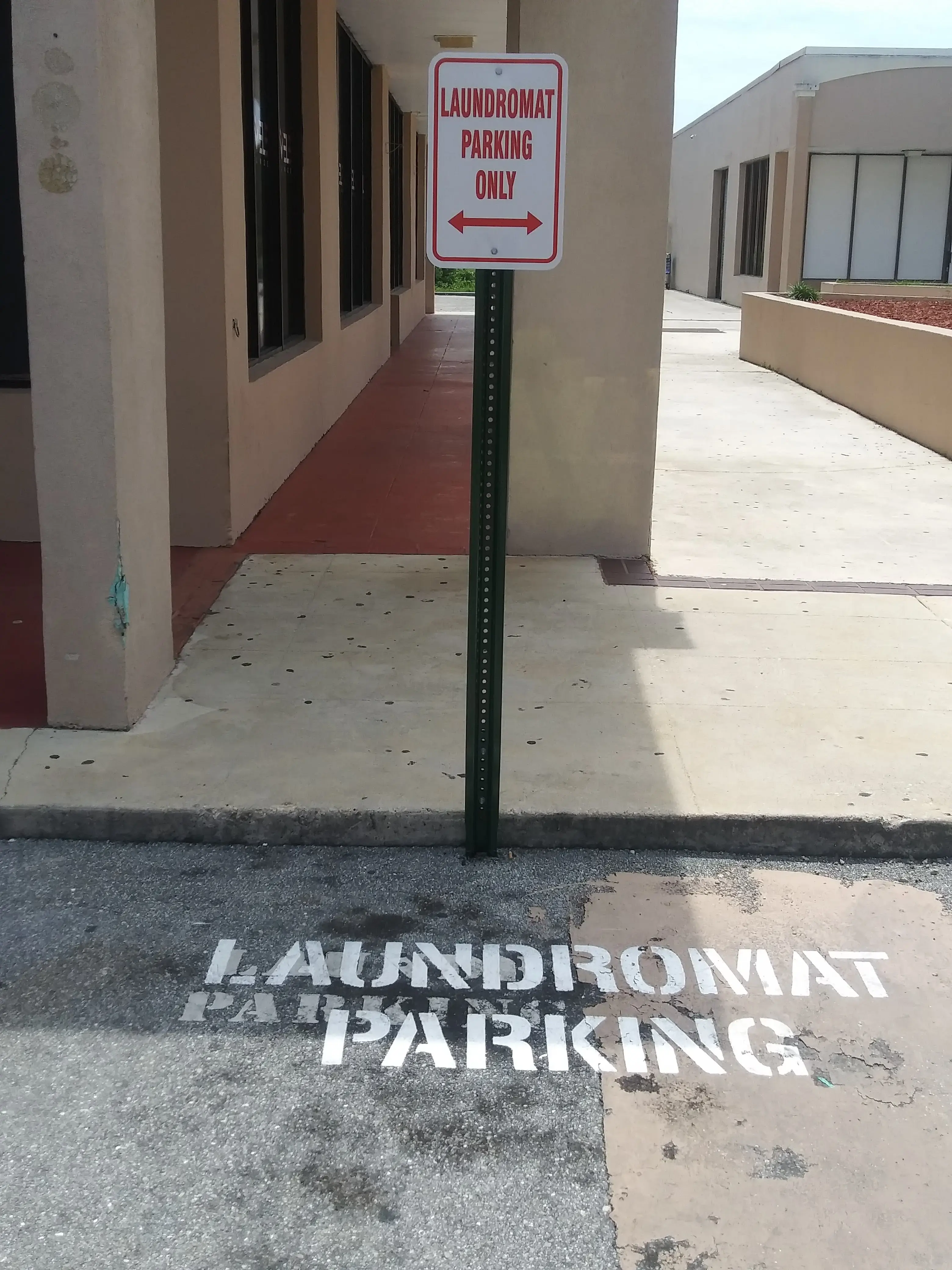 10th Ave Laundromat Express thumbnail 18