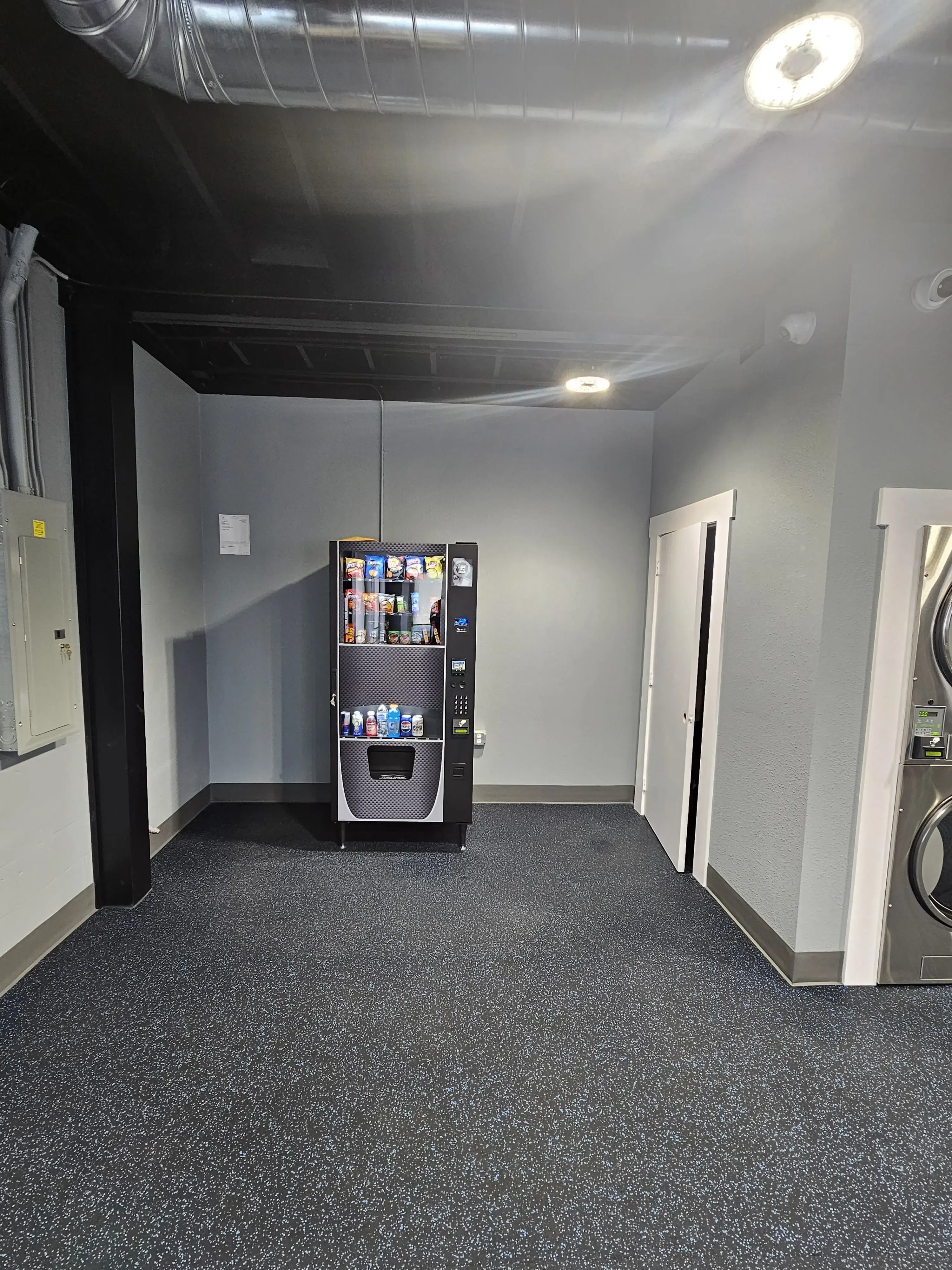 123 LAUNDRY-Laundromat - Image 9
