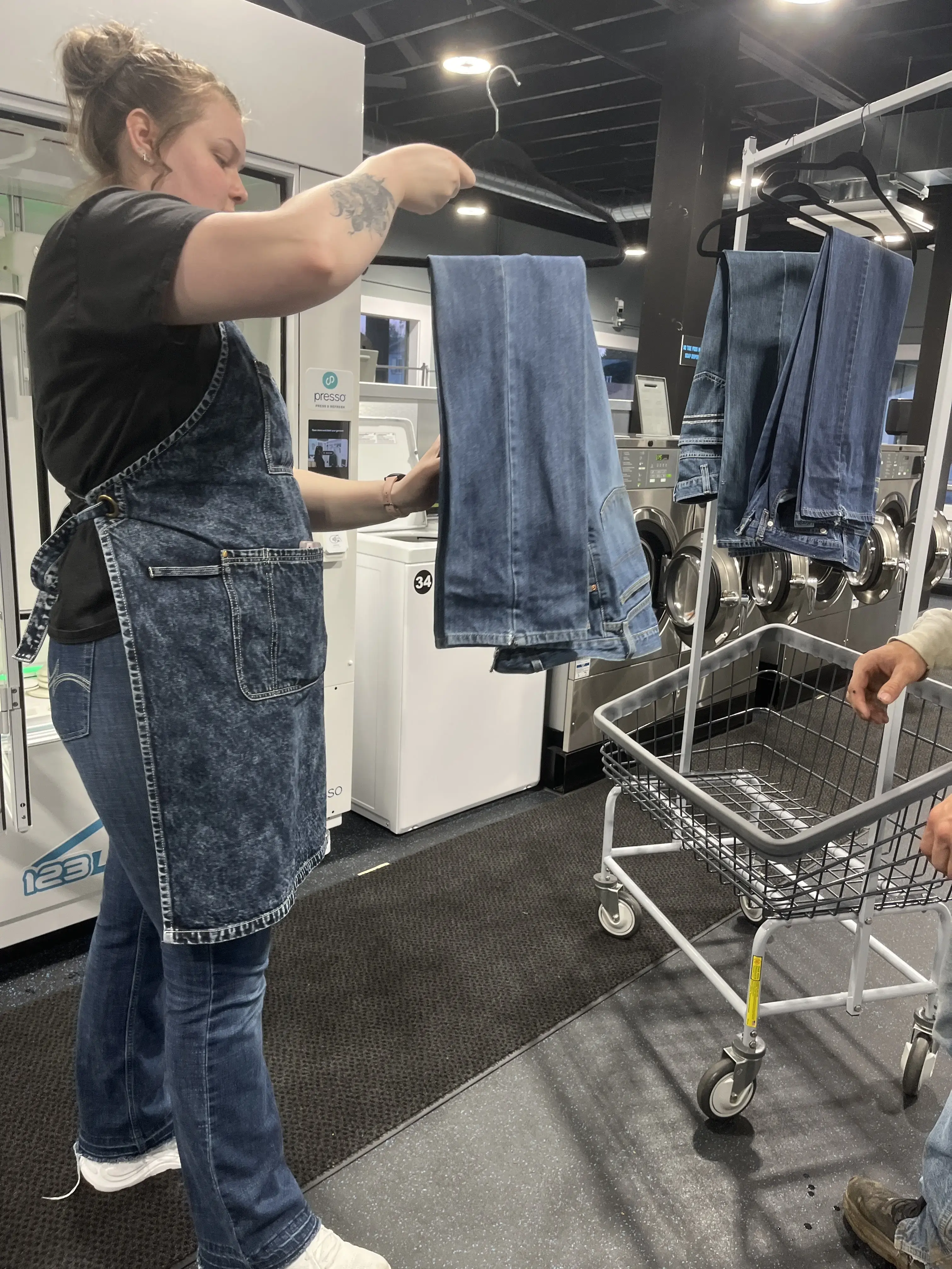 123 LAUNDRY-Laundromat thumbnail 11