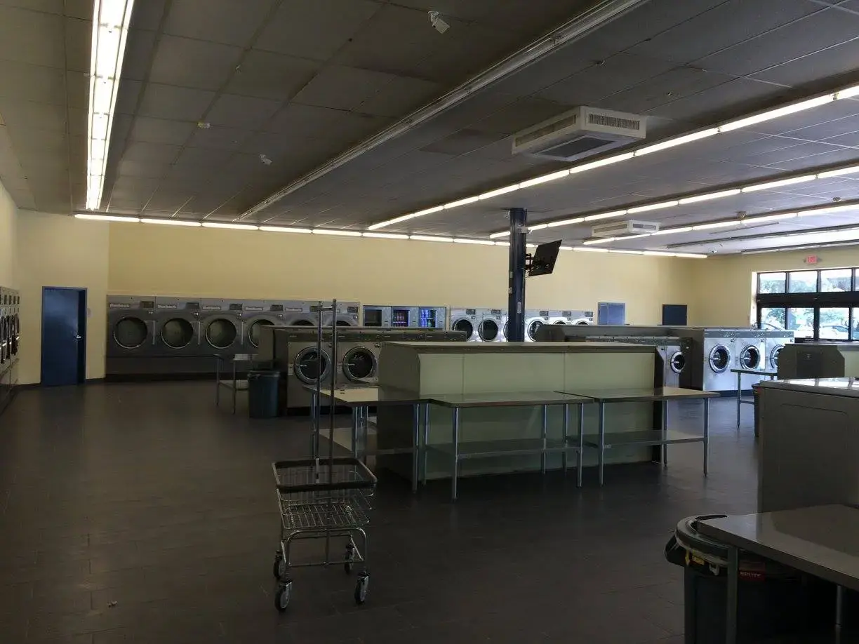1291 Ribaut Coin Laundry - Image 5