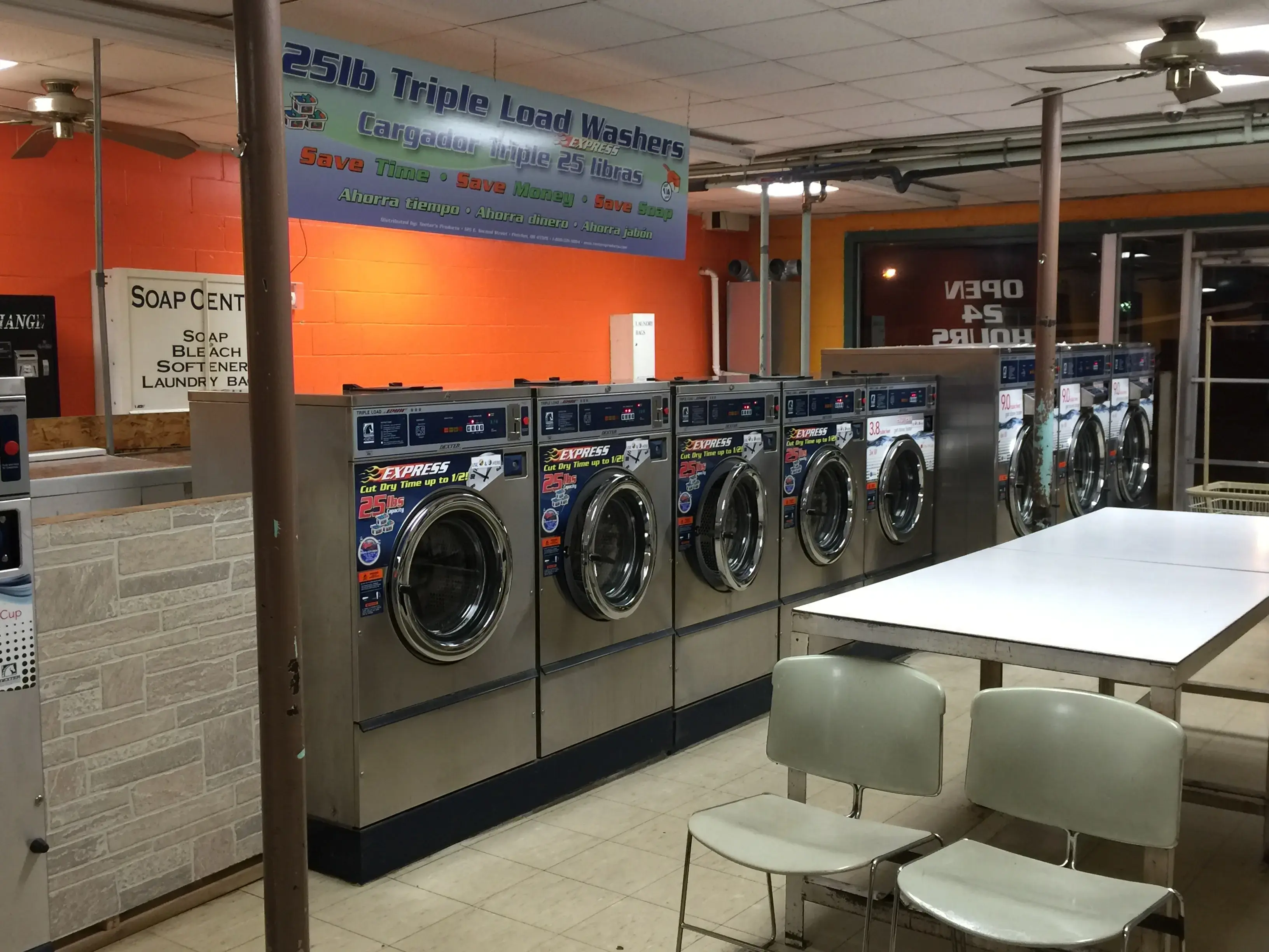 18th Street 24 Hour Laundry thumbnail 7