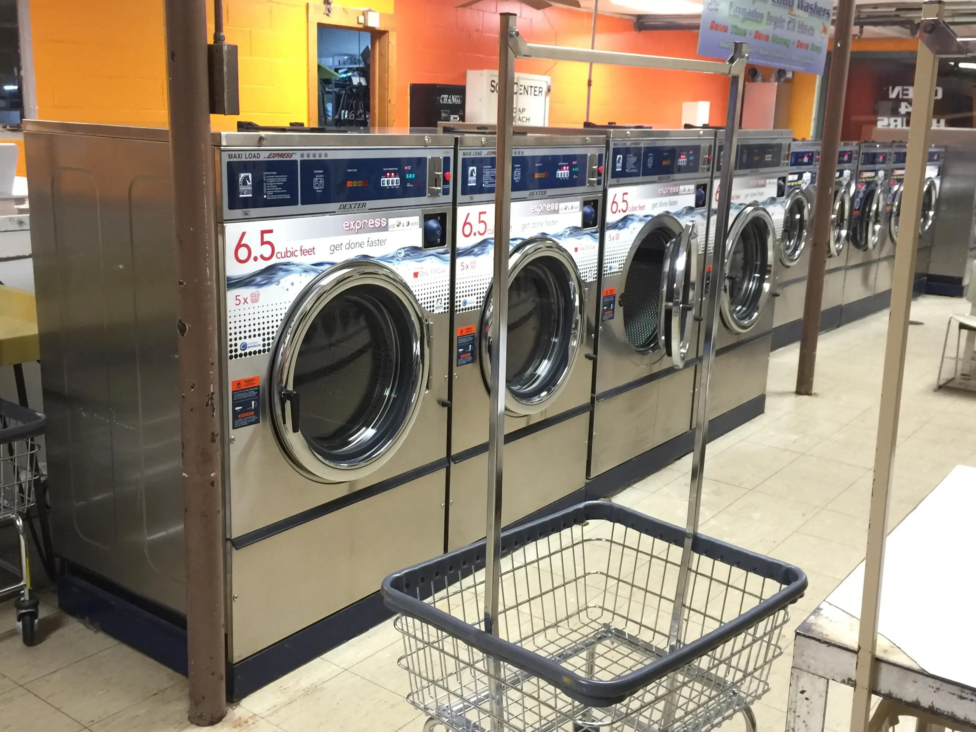 18th Street 24 Hour Laundry - Image 9