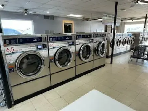 18th Street 24 Hour Laundry thumbnail 14