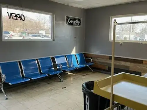 18th Street 24 Hour Laundry - Image 4