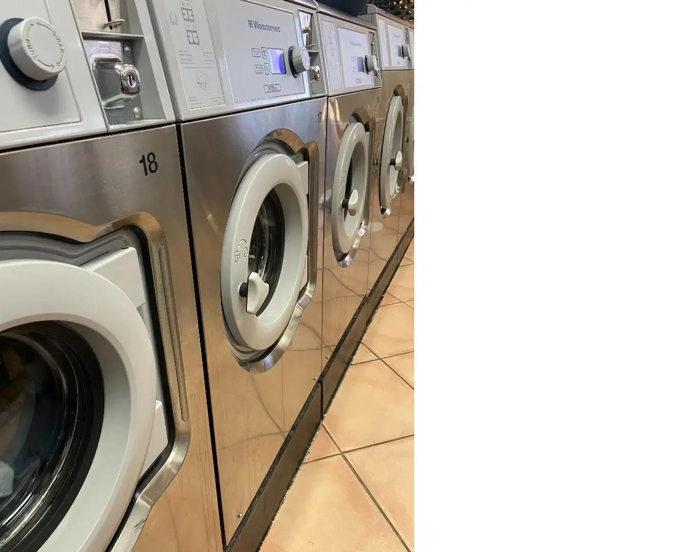 1Eco Coin Laundry & Dry cleaning - Image 20