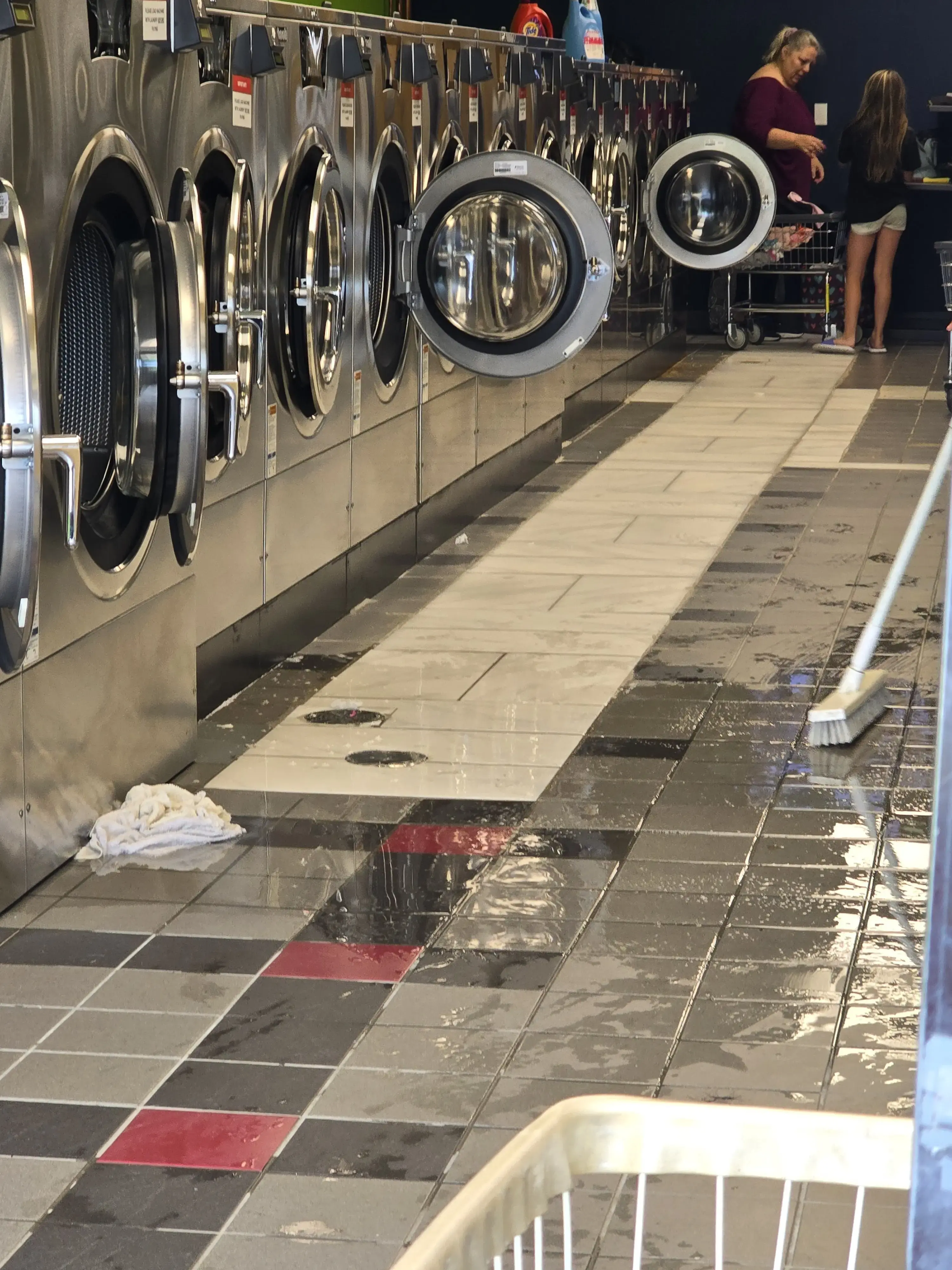 1st Class Laundry thumbnail 5