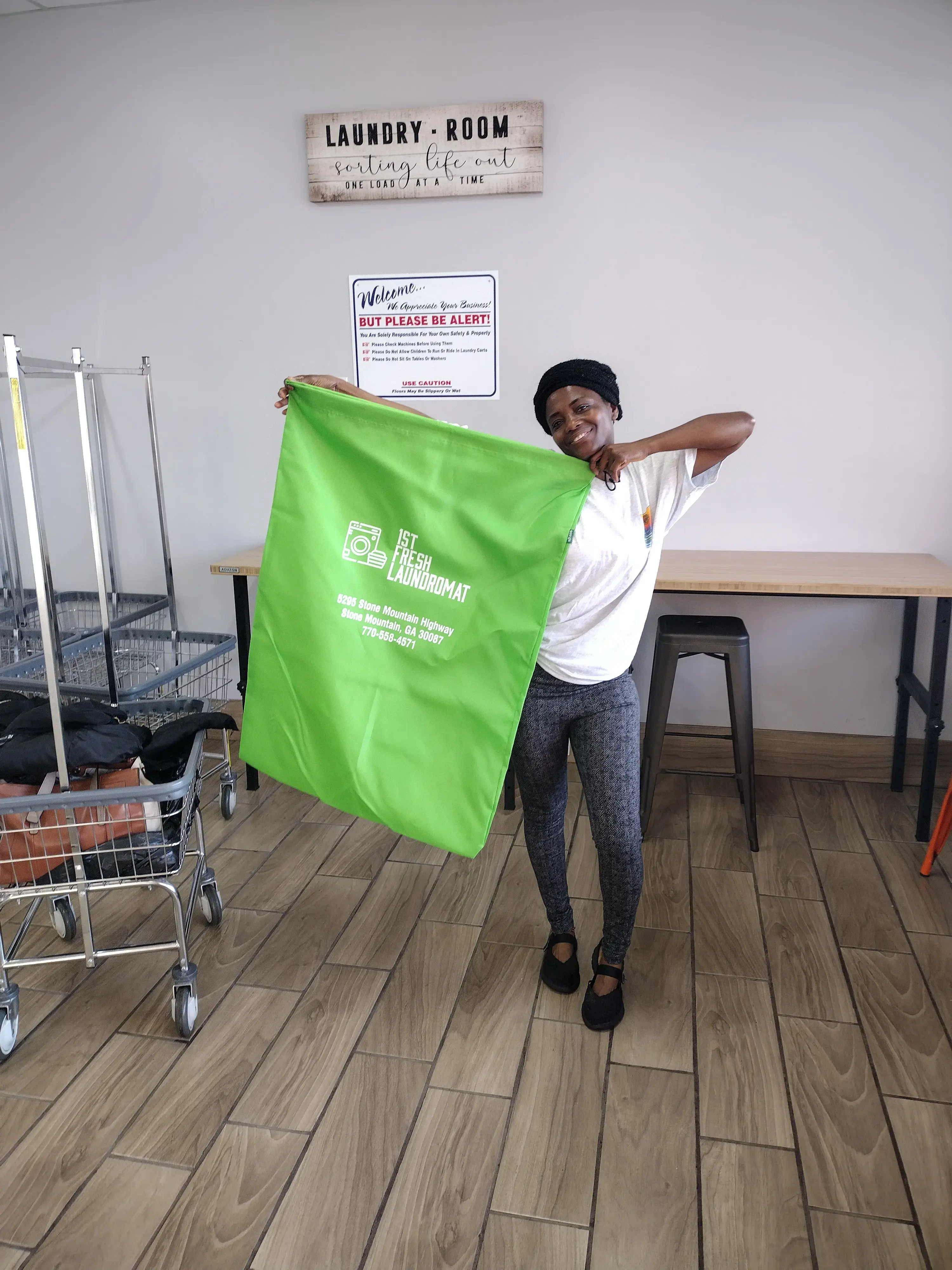 1st Fresh Laundromat - Image 8