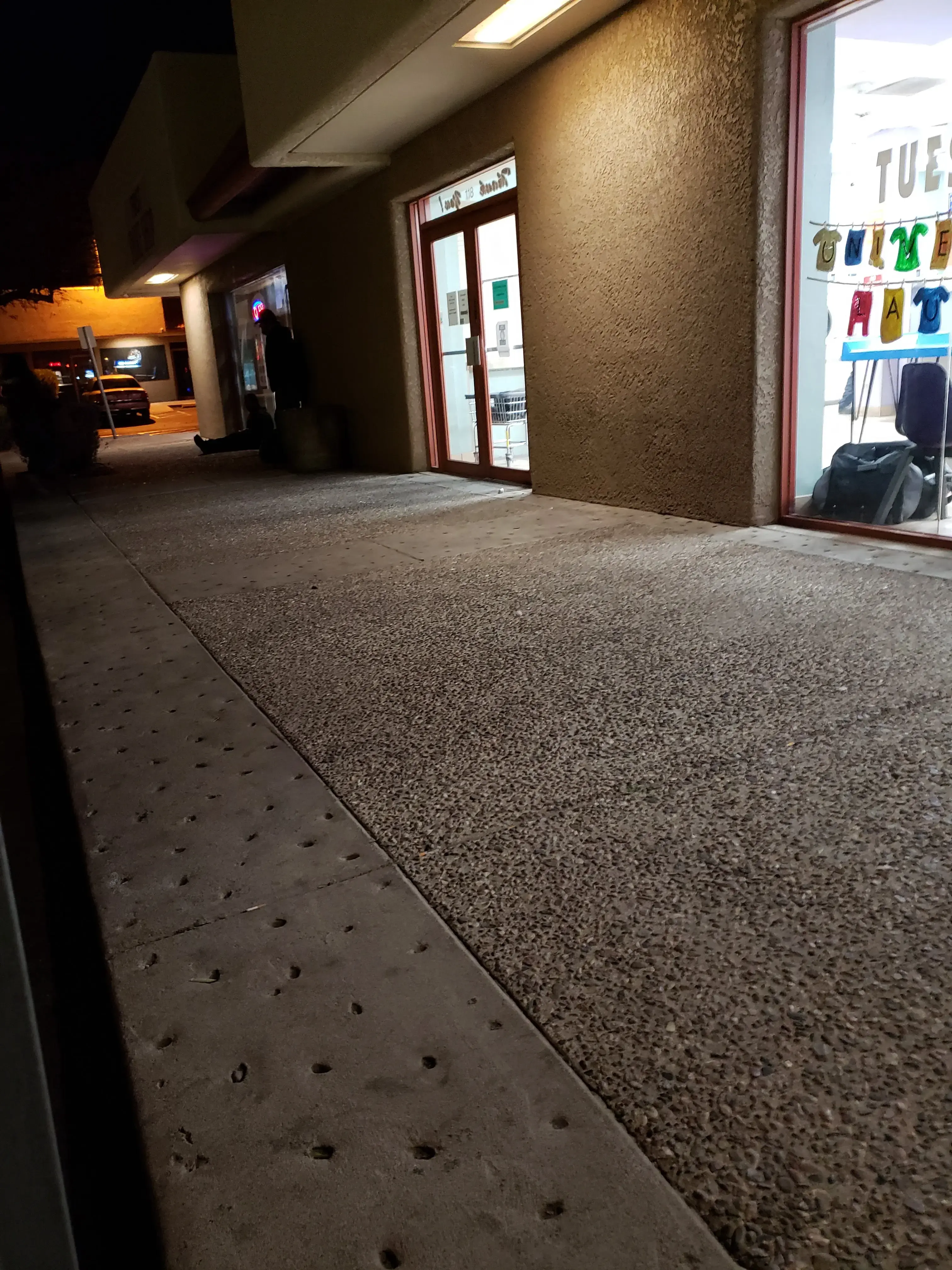 1st & Prince Laundromat - Image 19