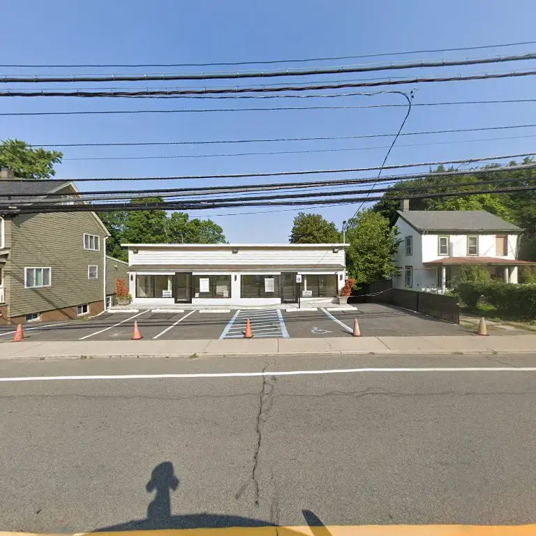 202 Clothesline - Image 8