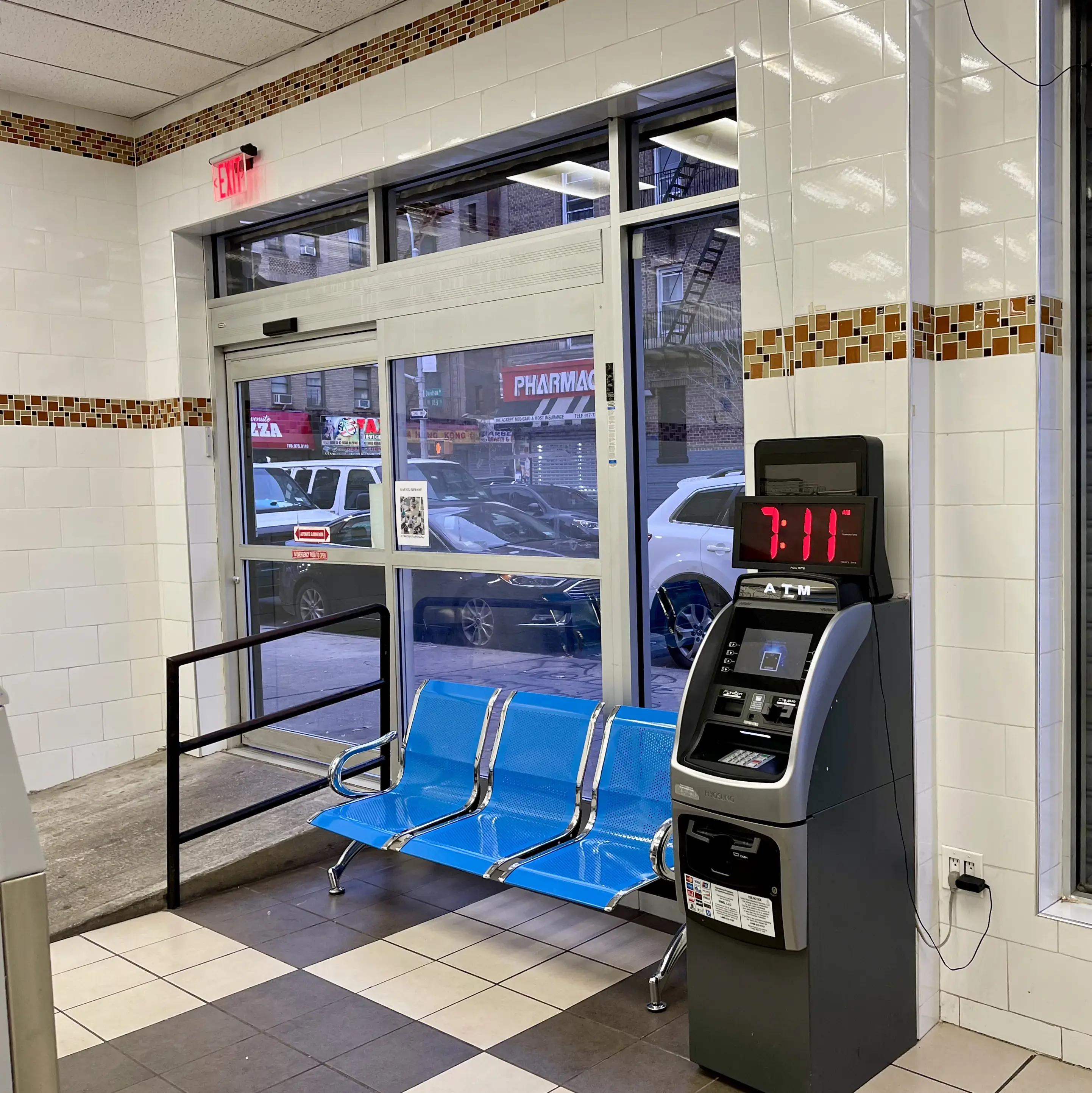 2286 LAUNDROMAT - Image 2