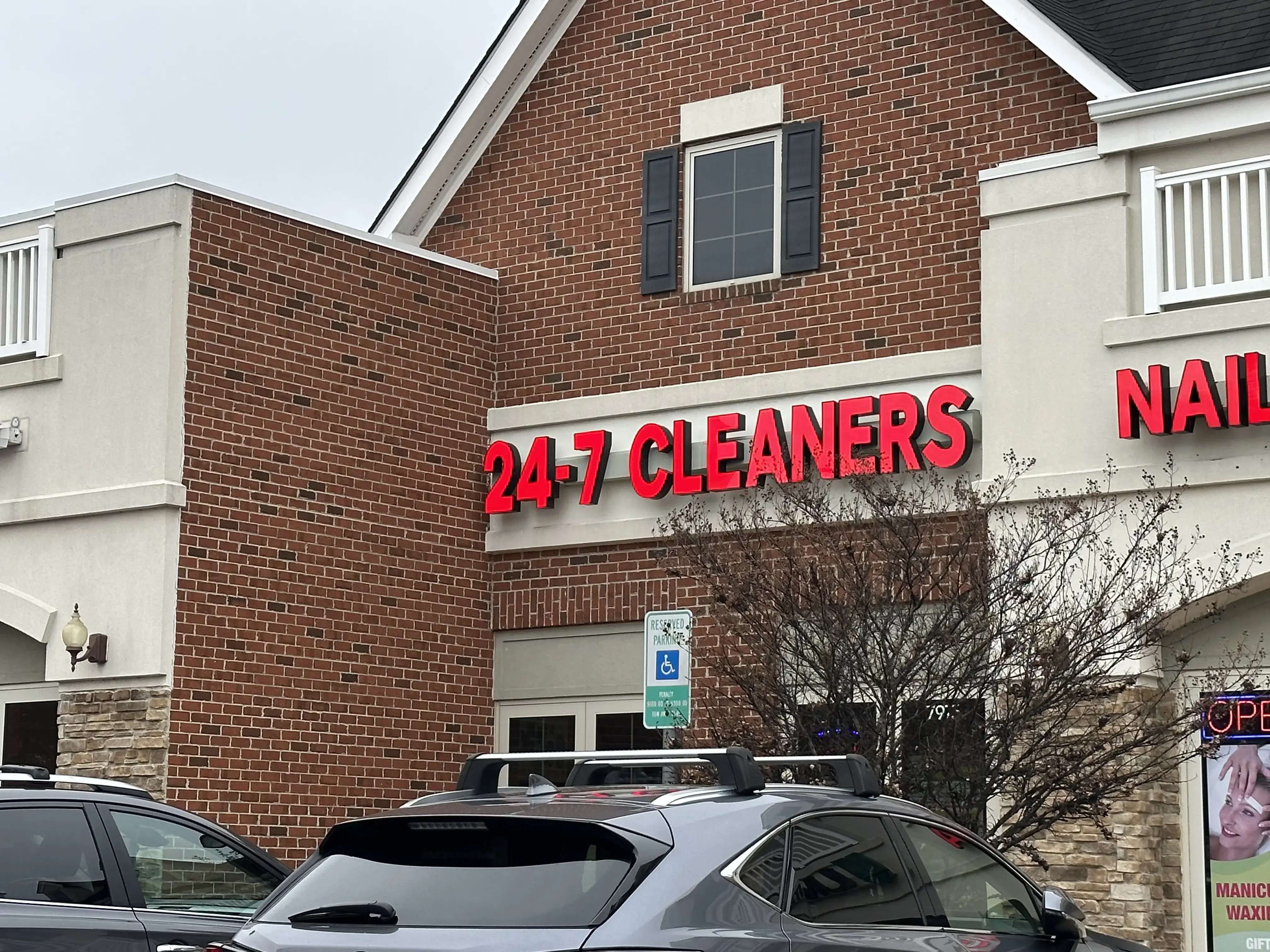 24-7 Dry Cleaners thumbnail 1