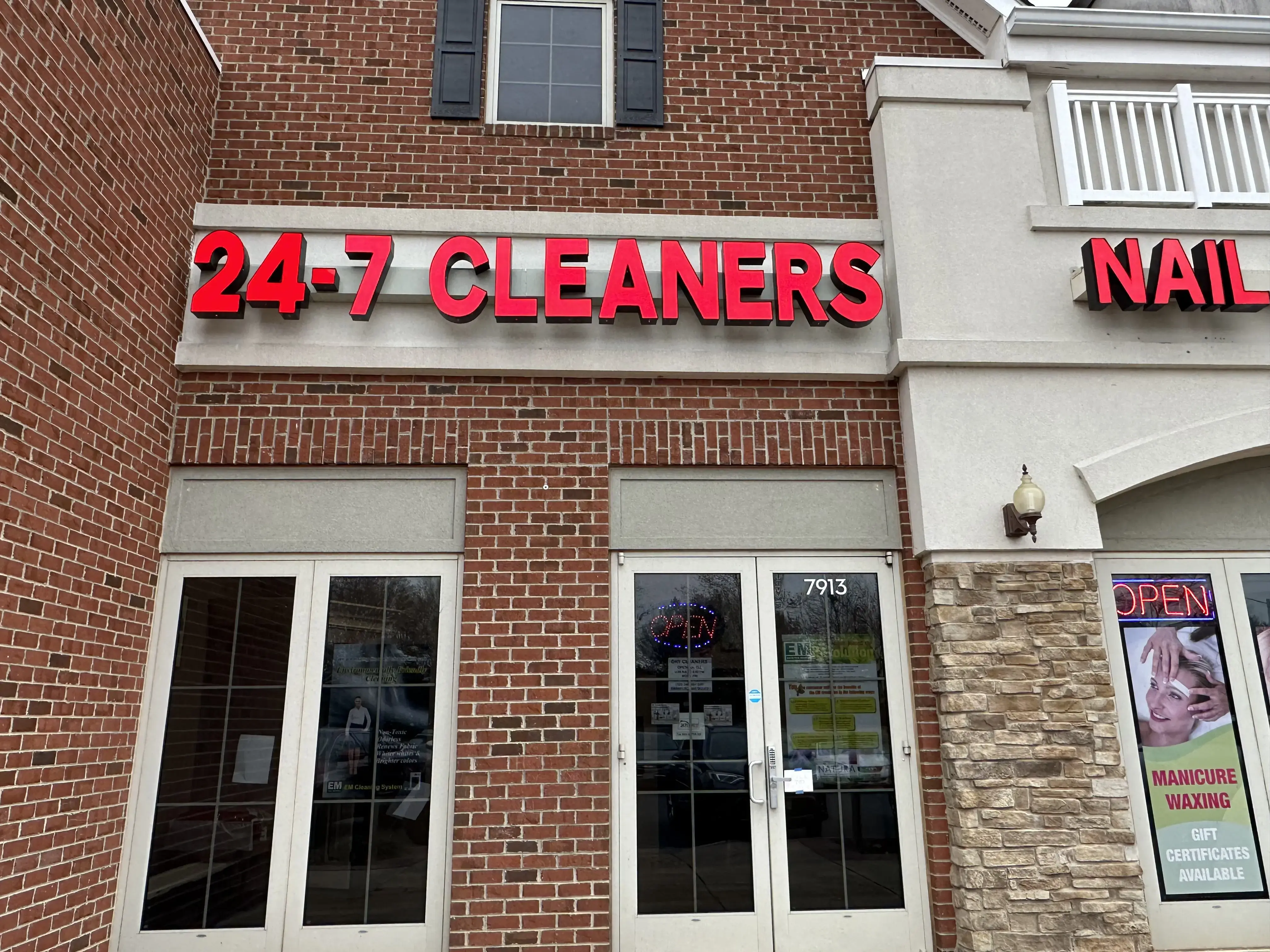 24-7 Dry Cleaners - Image 19