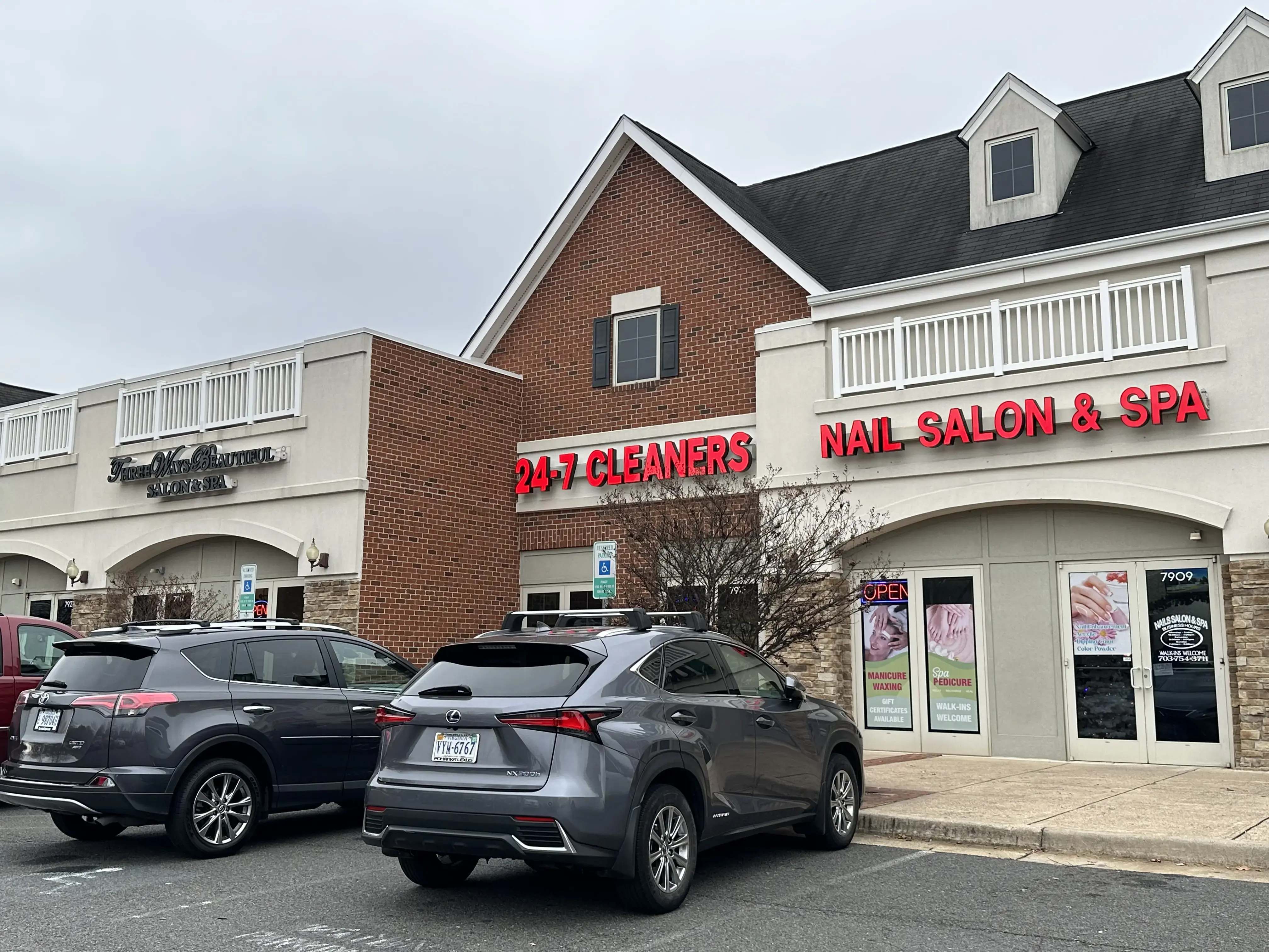 24-7 Dry Cleaners thumbnail 10