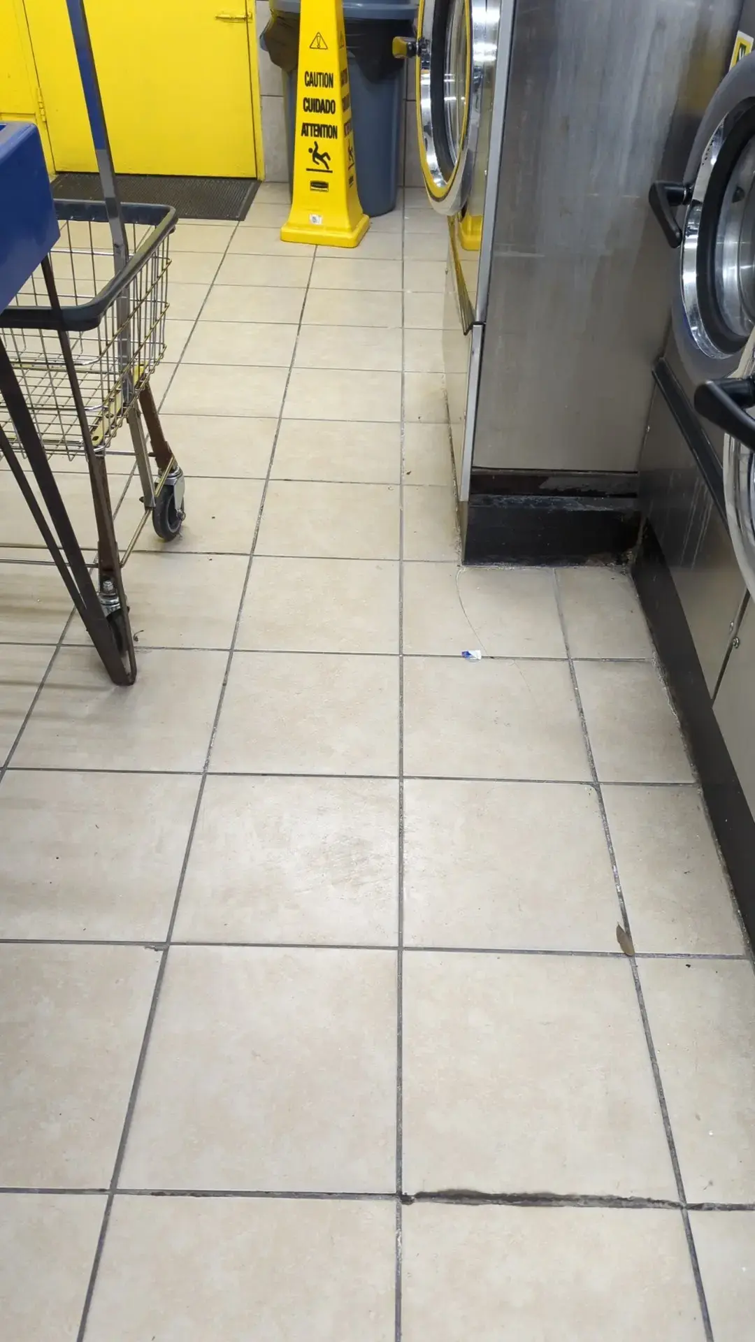 24 Hour Coin Laundry thumbnail 5