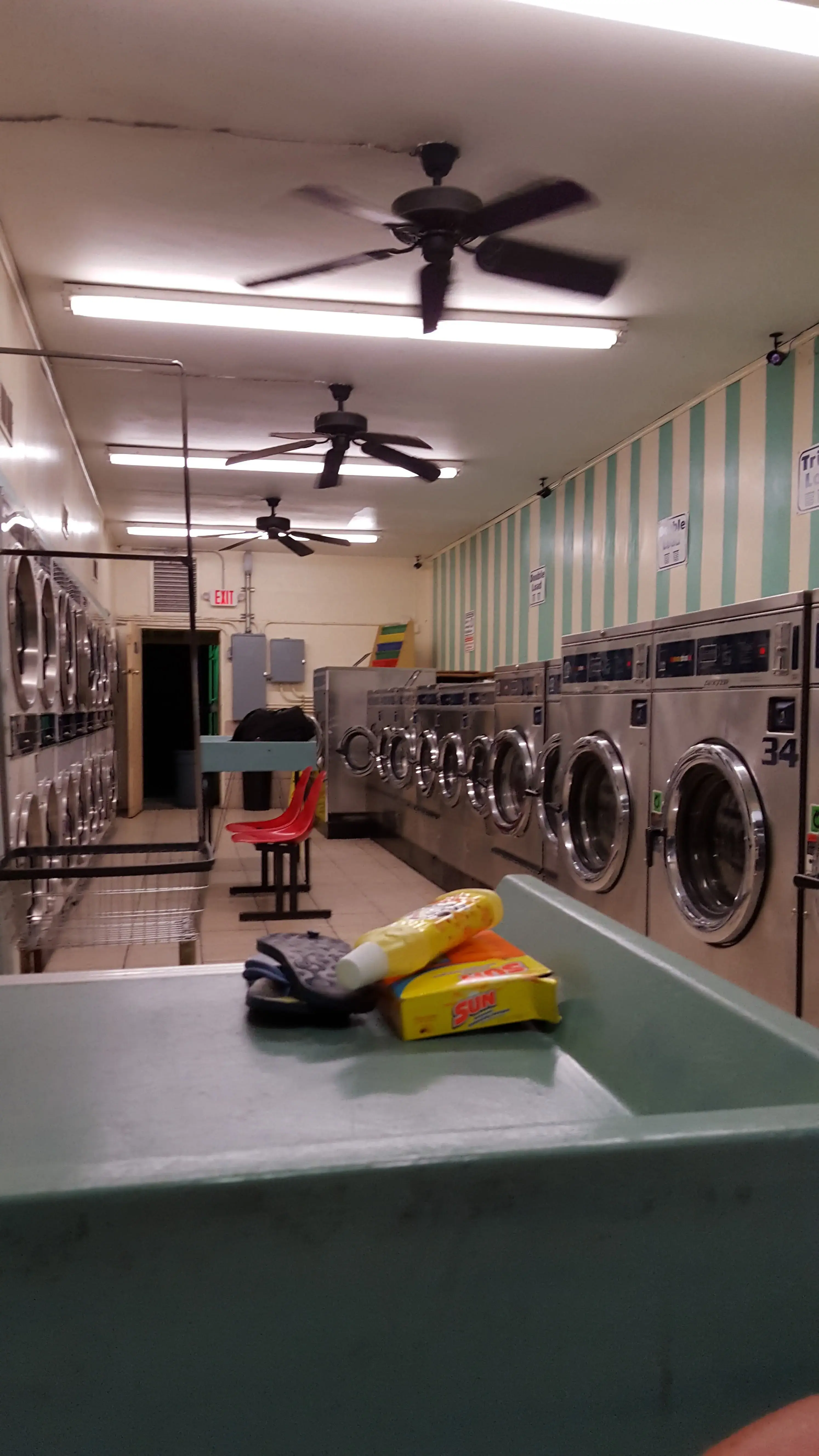 24 Hour Coin Laundry thumbnail 13