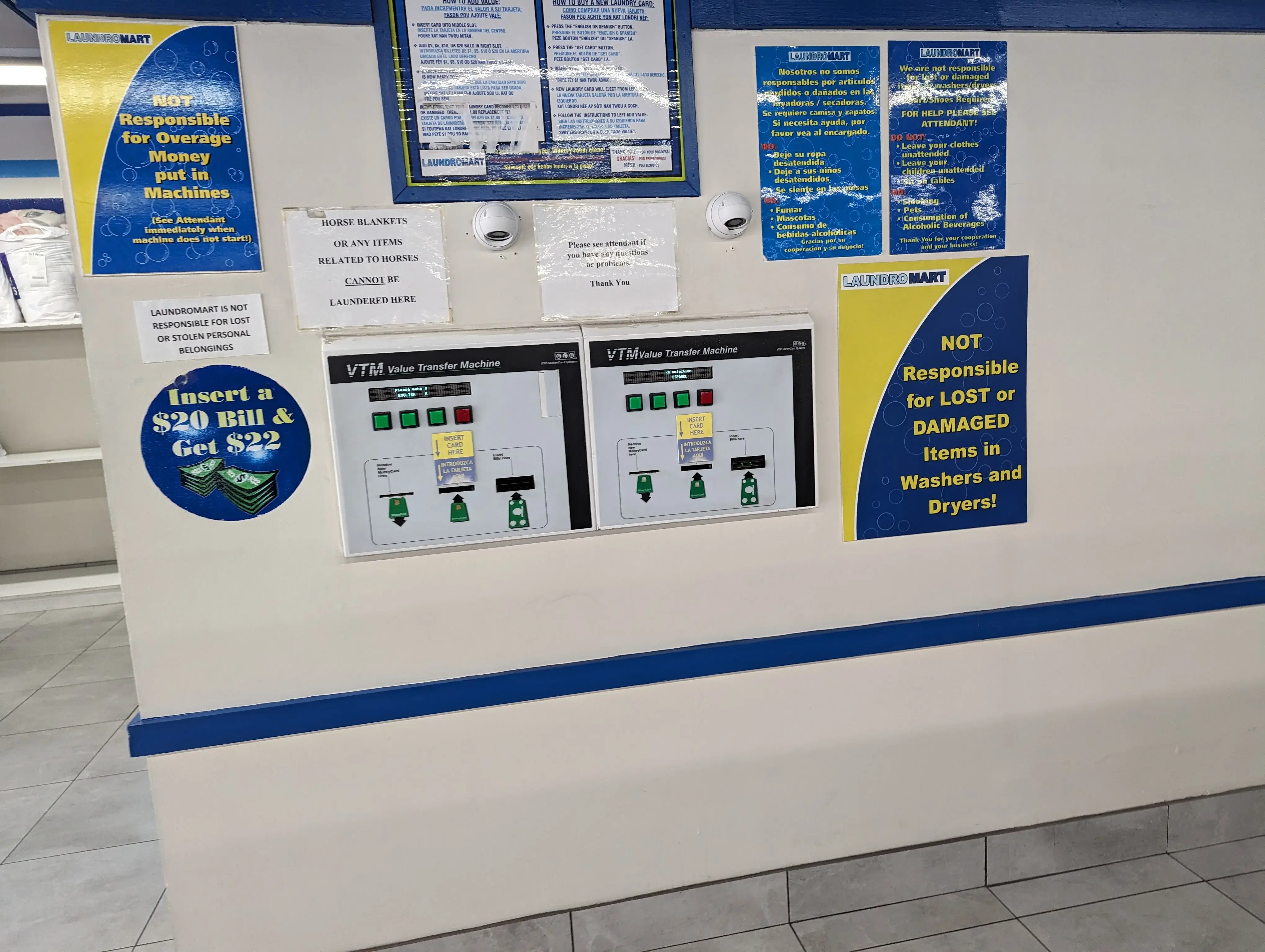 24-hour JUMBO Machine Laundromat thumbnail 14