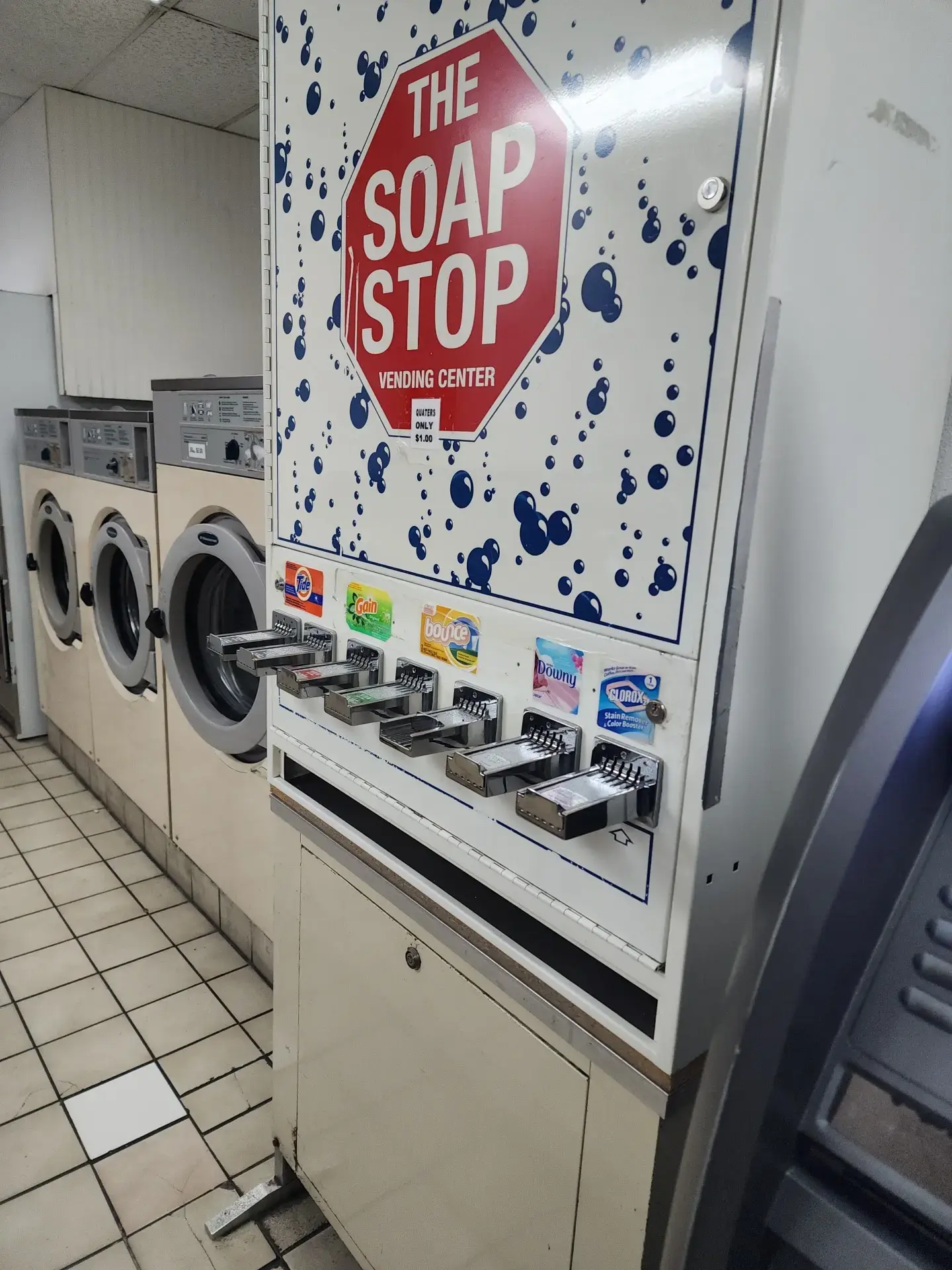 24 Hour Laundromat - Image 3