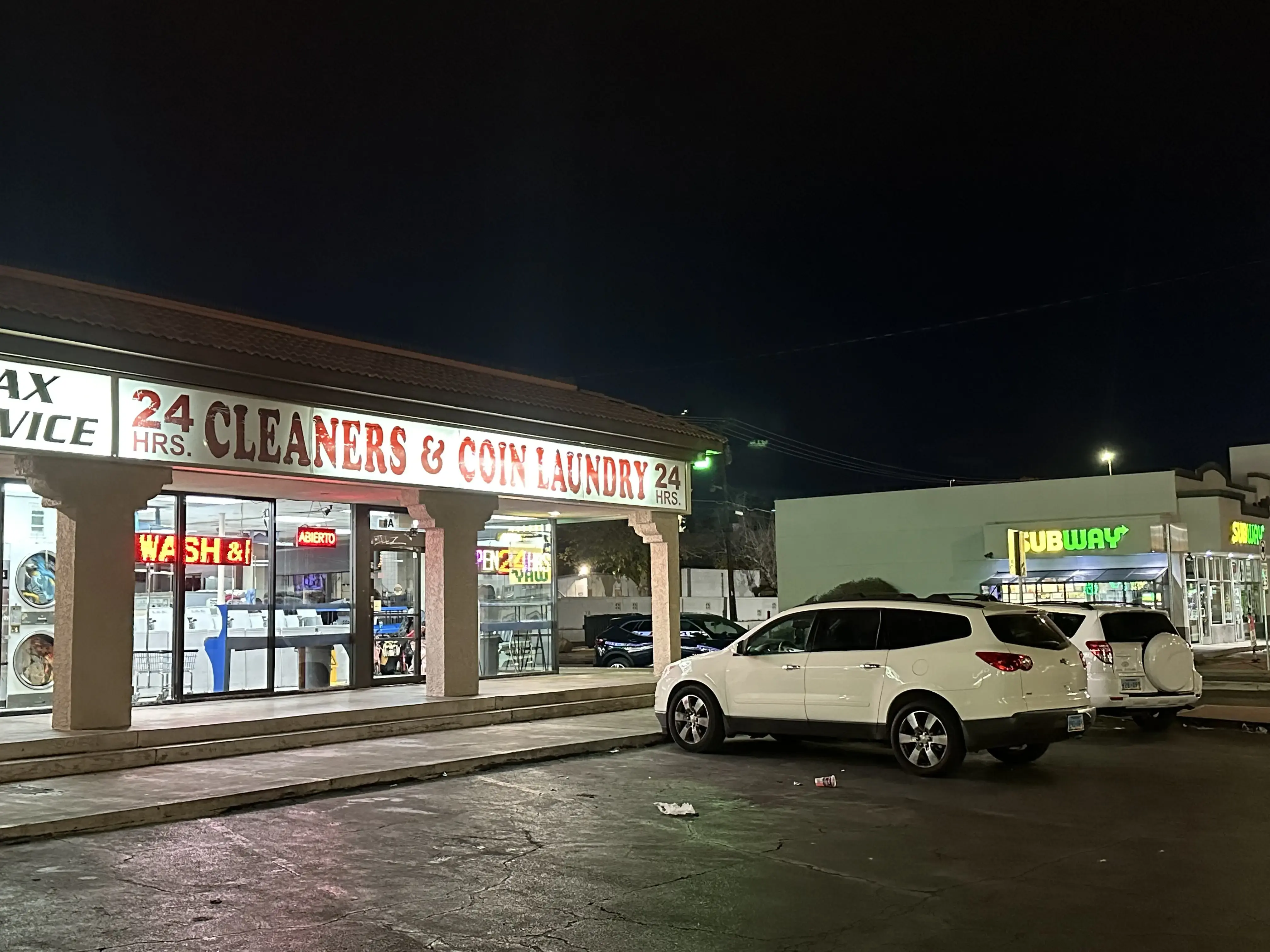 24 Hour Laundromat thumbnail 2
