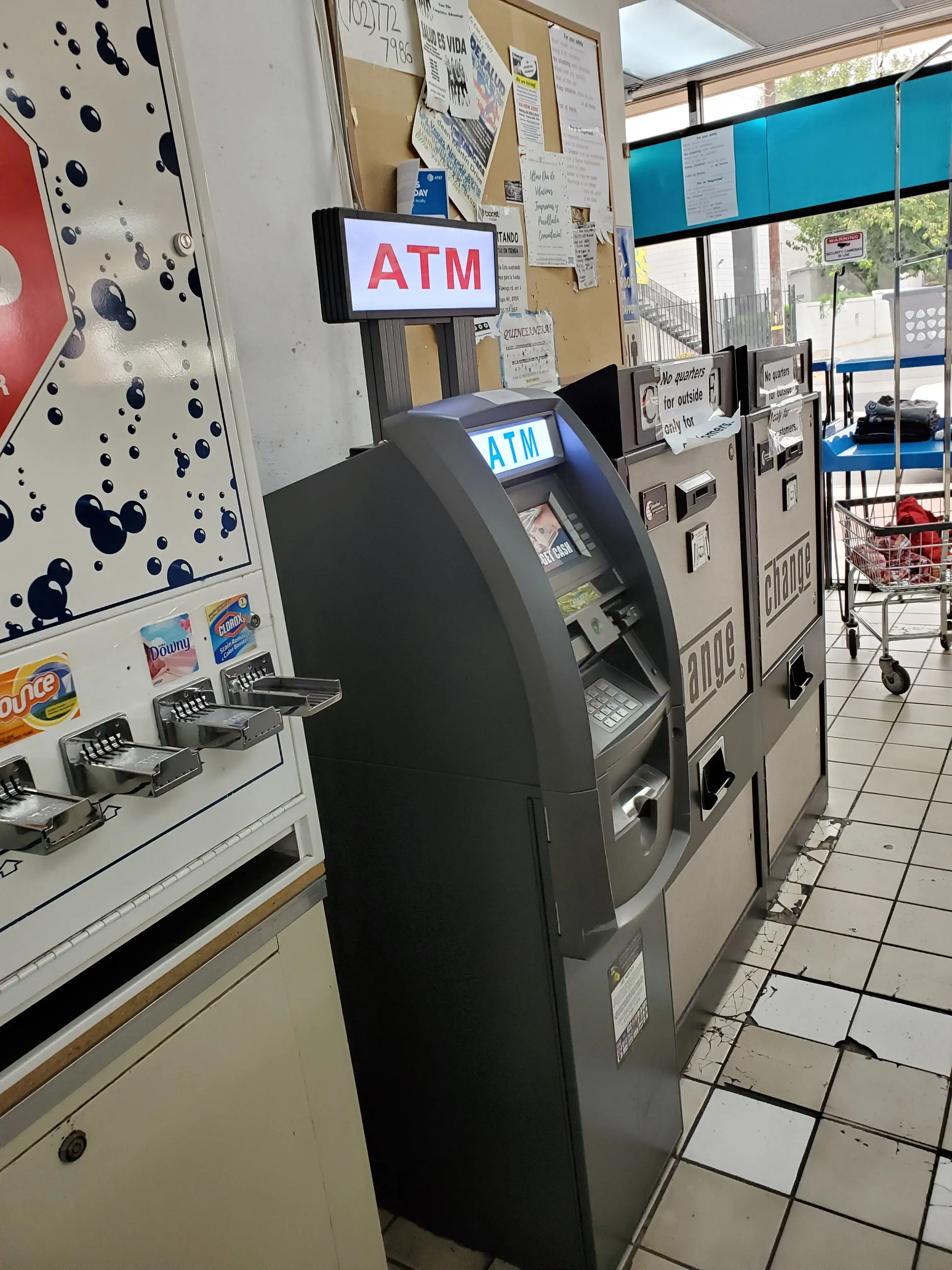 24 Hour Laundromat thumbnail 7