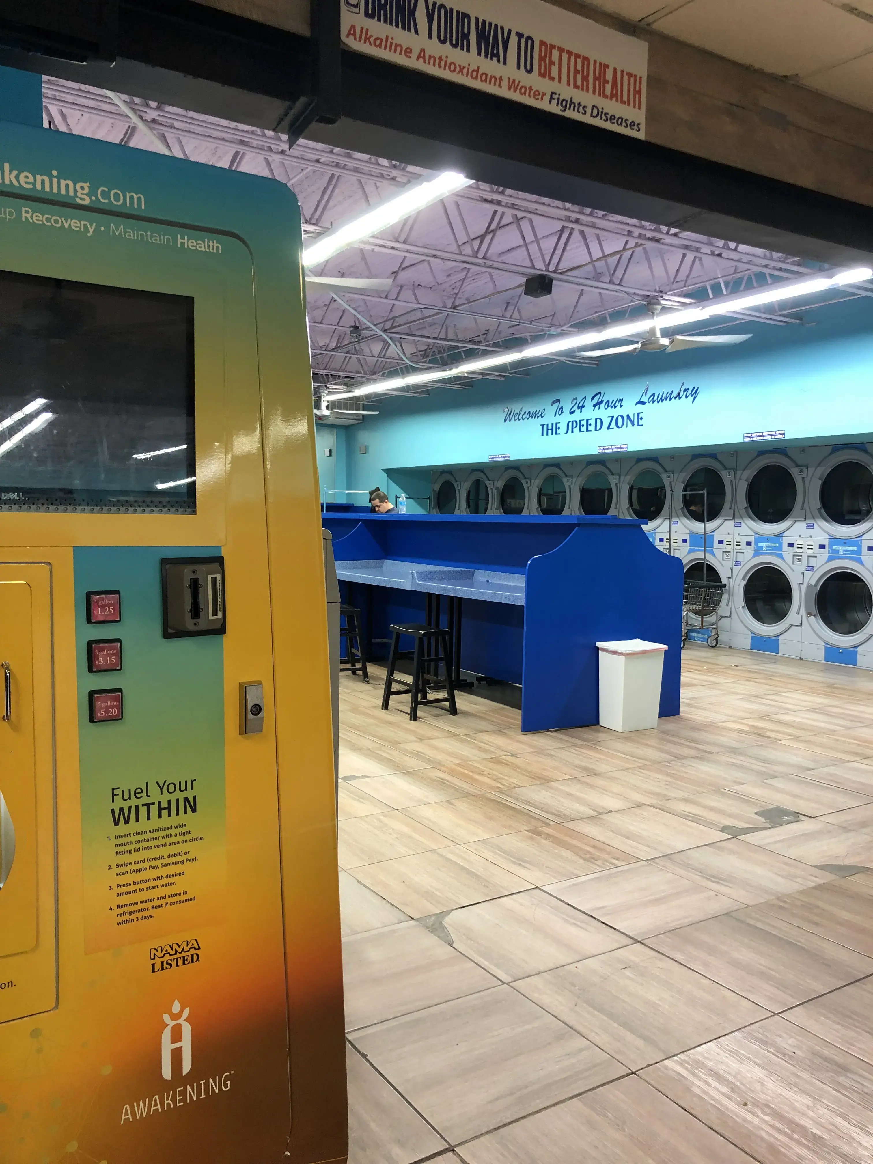 24 Hour Laundromat | Washateria | Wash & Fold - Image 10