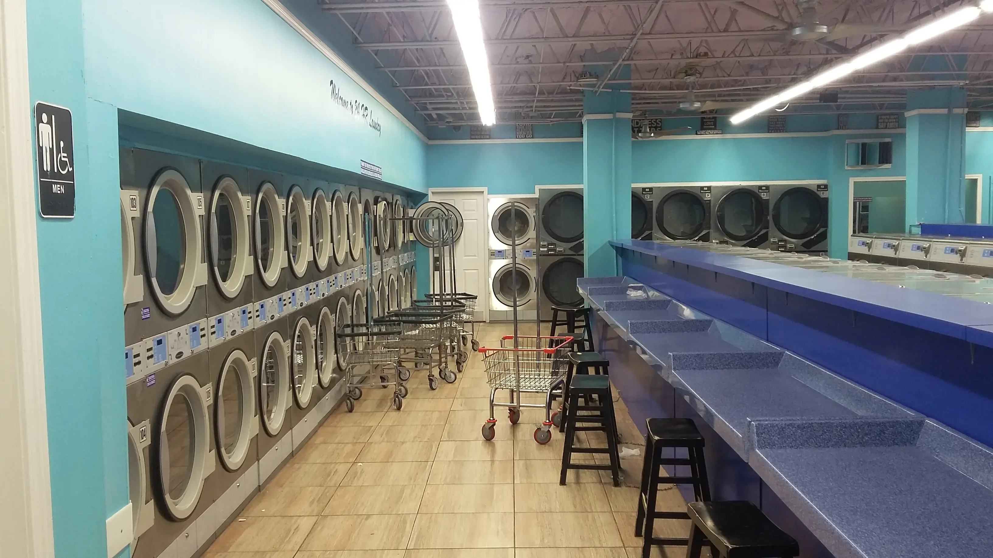24 Hour Laundromat | Washateria | Wash & Fold thumbnail 15