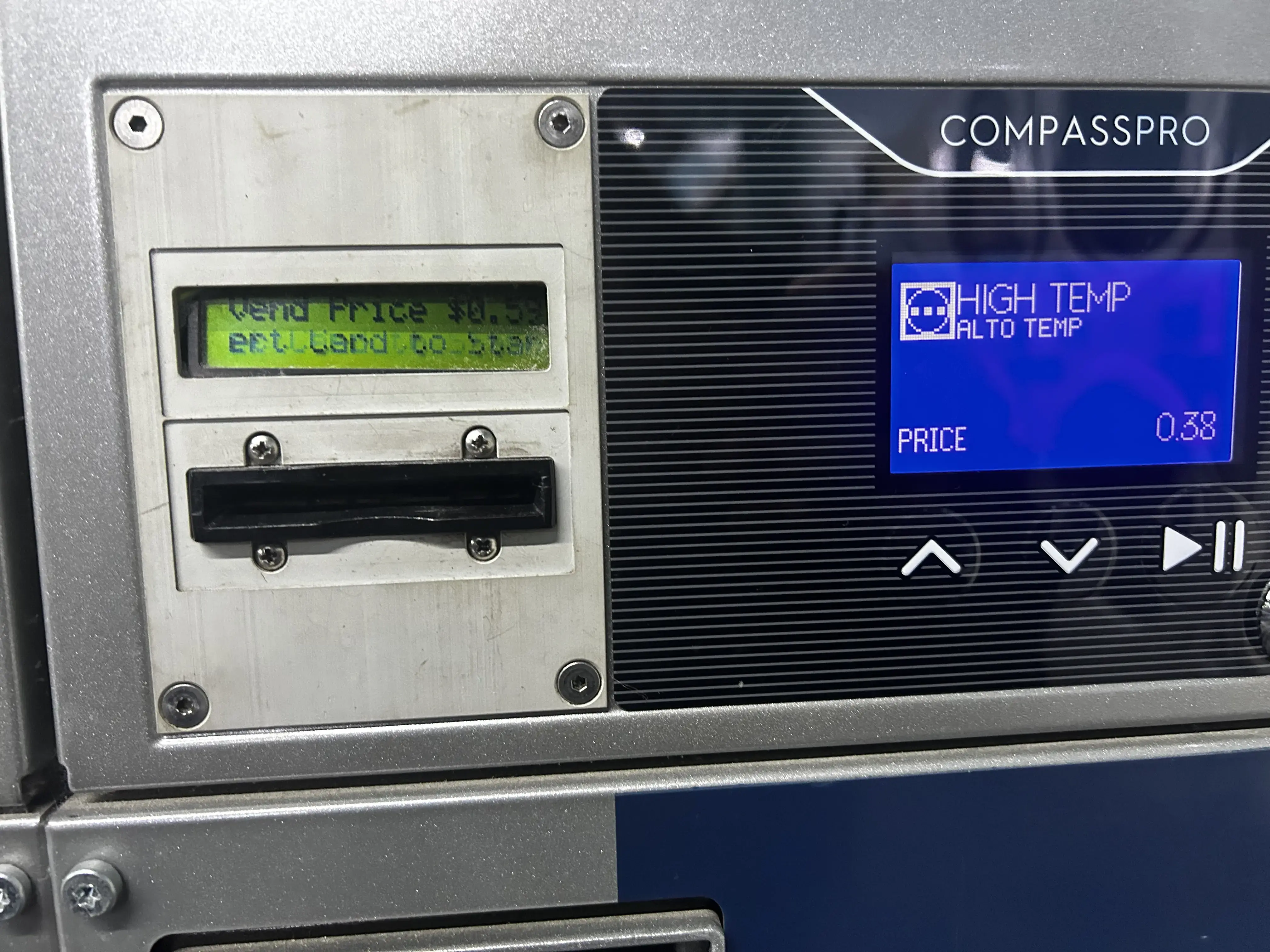 24 Hour Laundromat | Washateria | Wash & Fold thumbnail 13