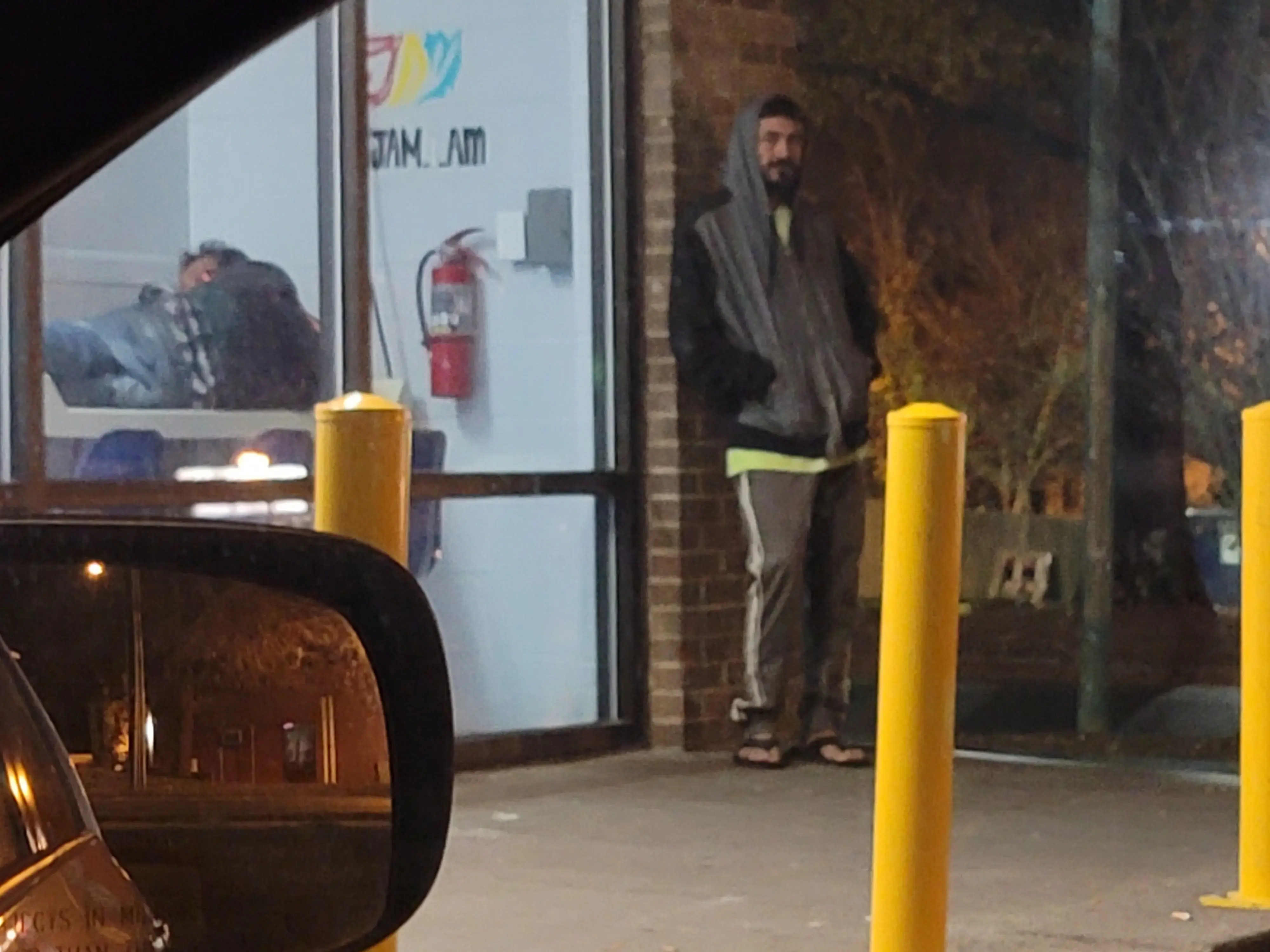 24 Hour laundry thumbnail 9