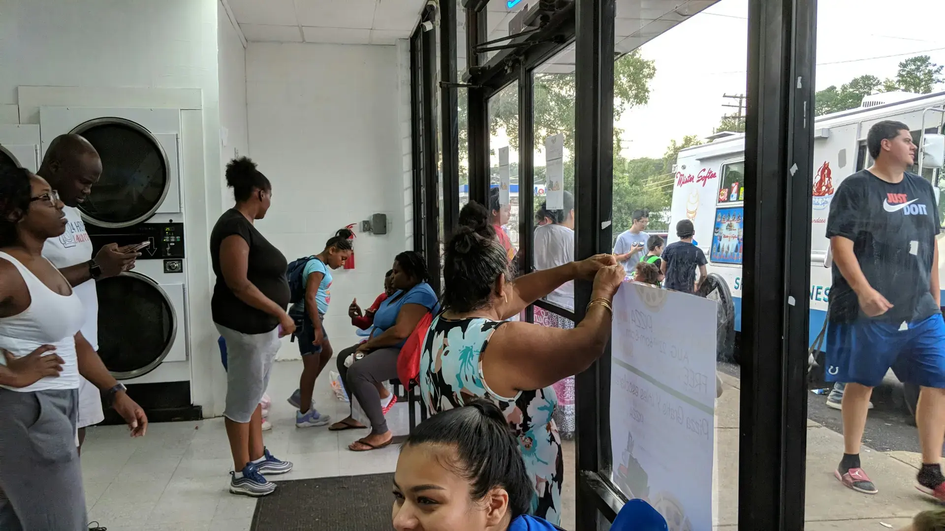 24 Hour laundry - Image 20