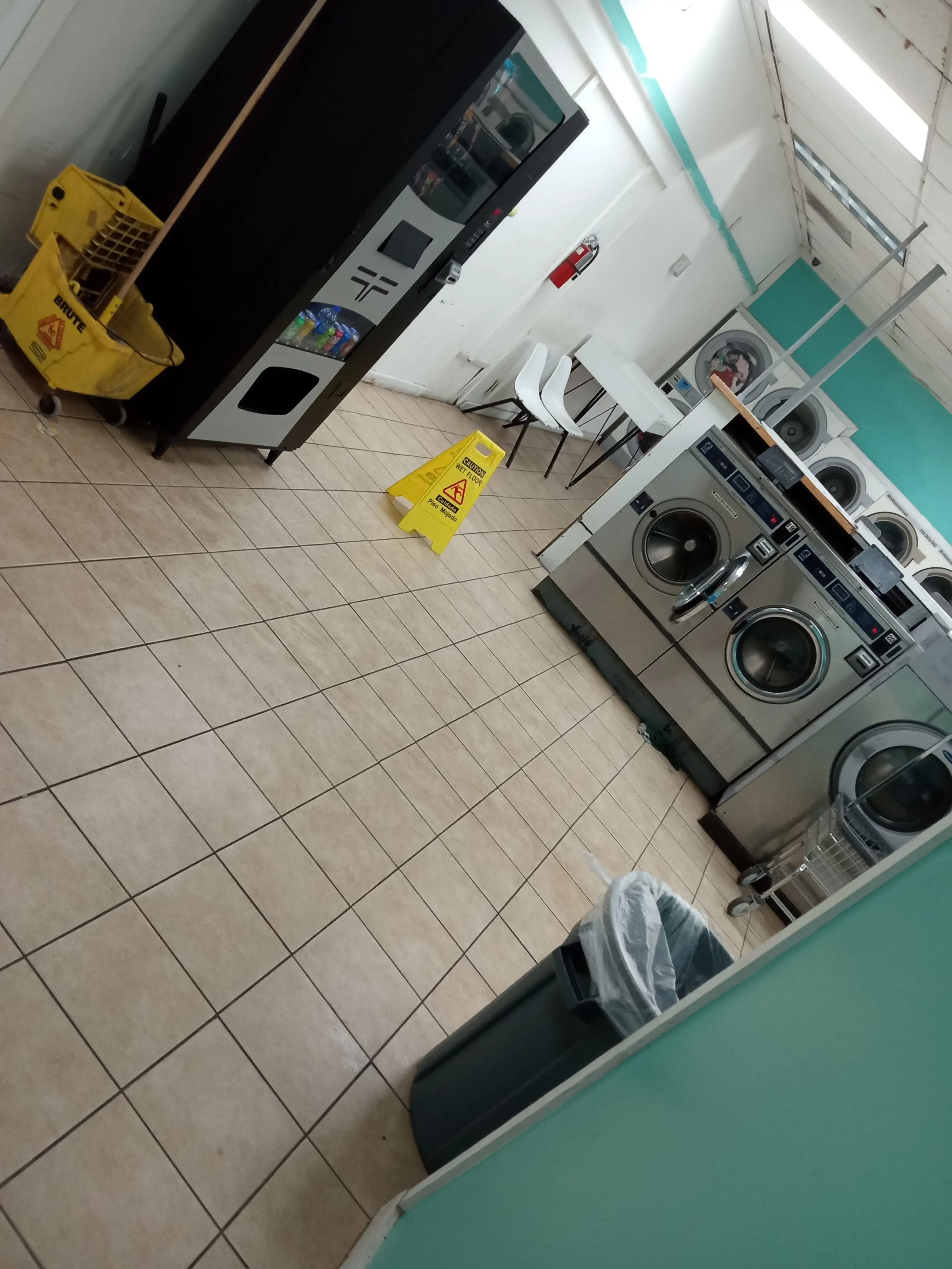 24 Hour Laundry Zone Callahan thumbnail 18