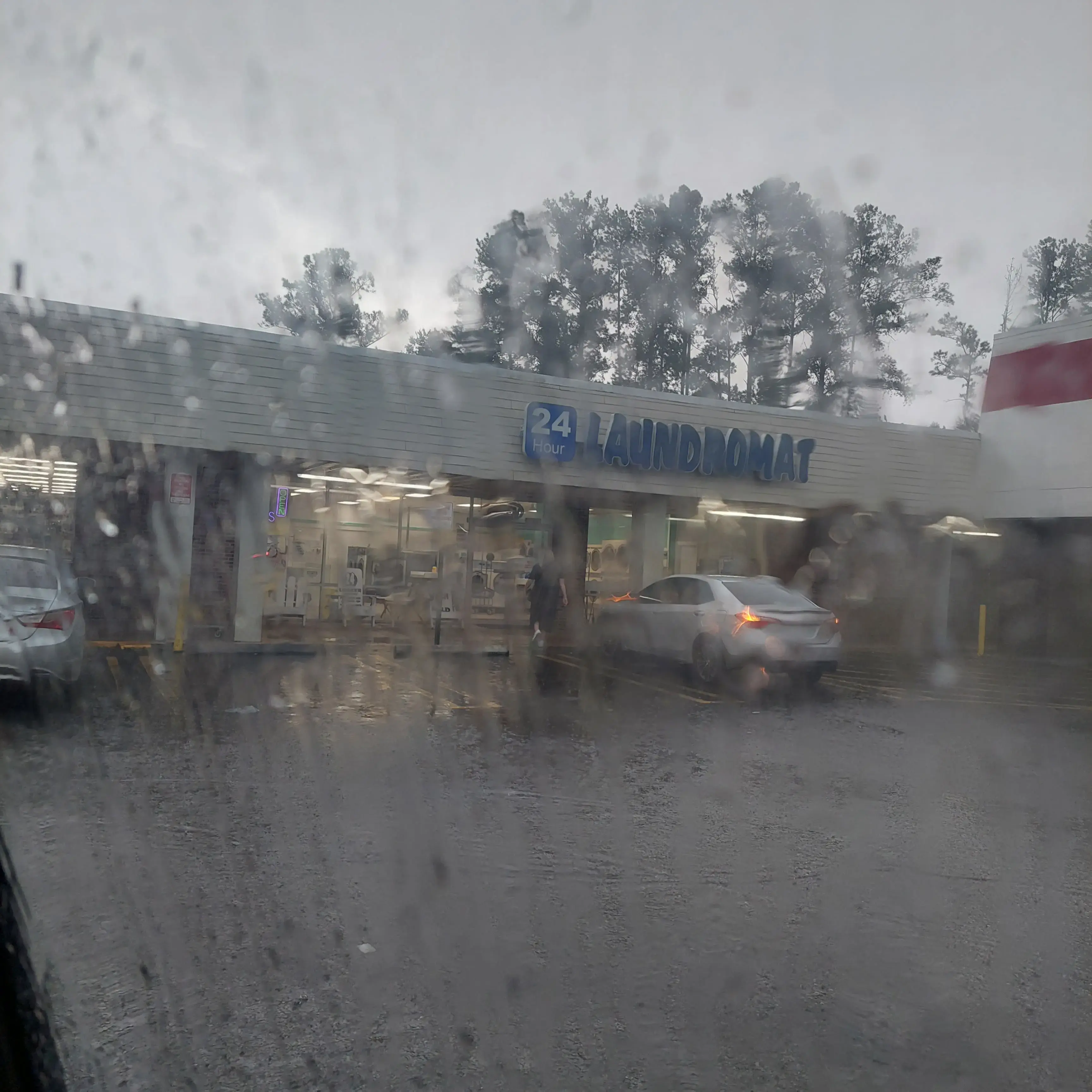 24 Hour Laundry Zone Callahan thumbnail 11