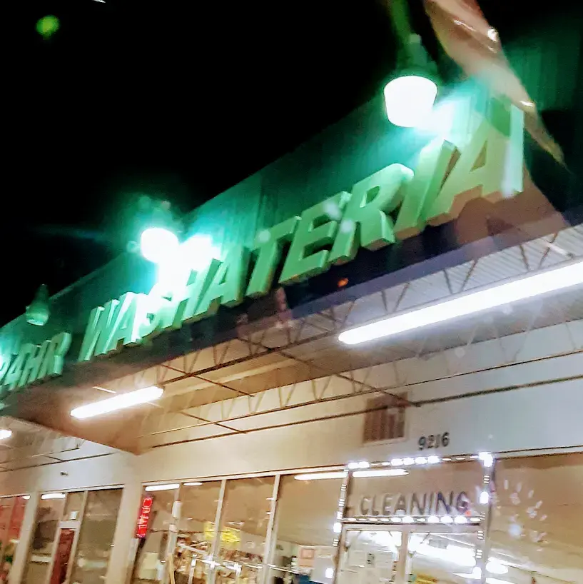 24 Hour Washateria - Image 5