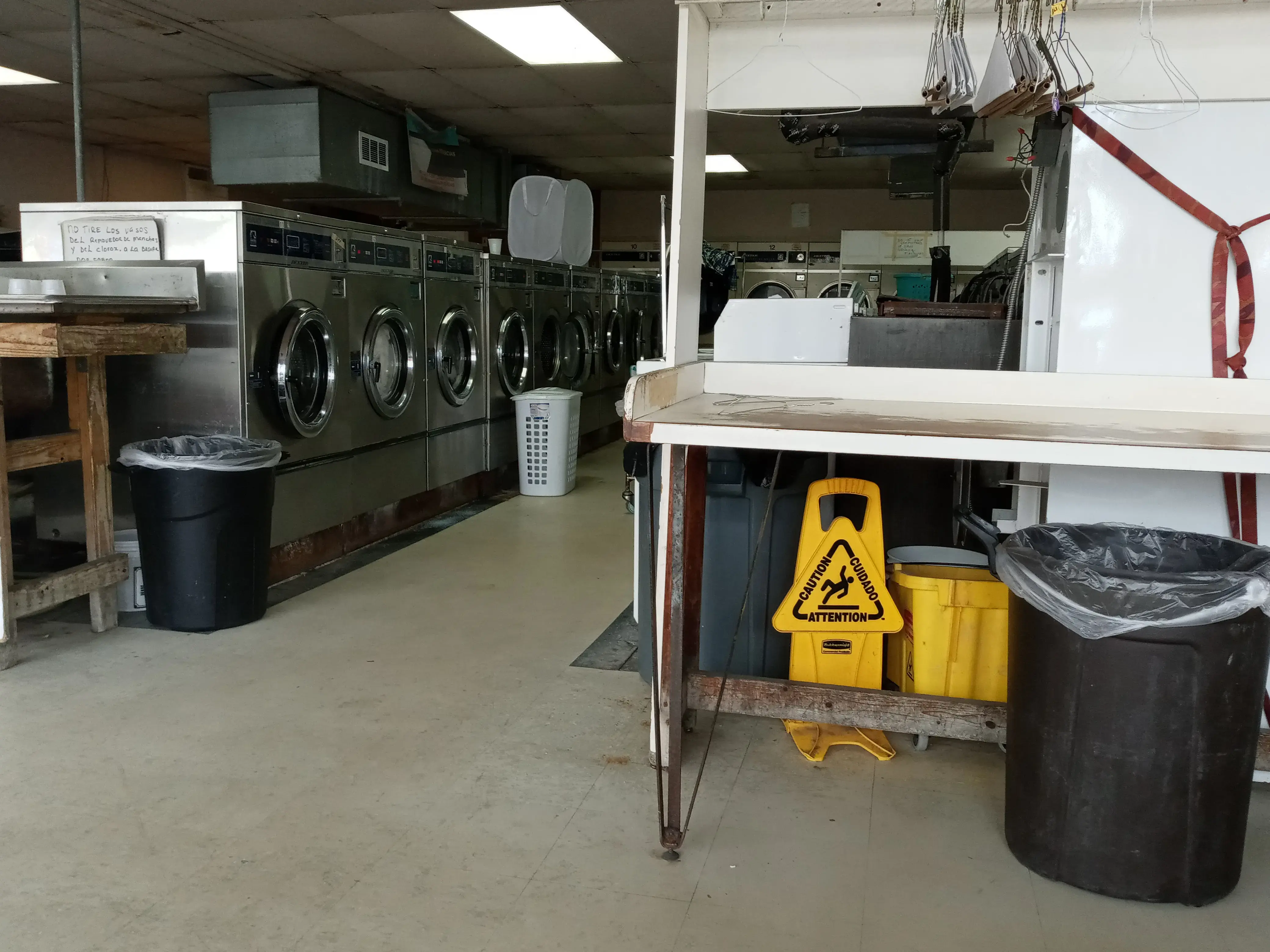 24 Hour Washateria - Image 13