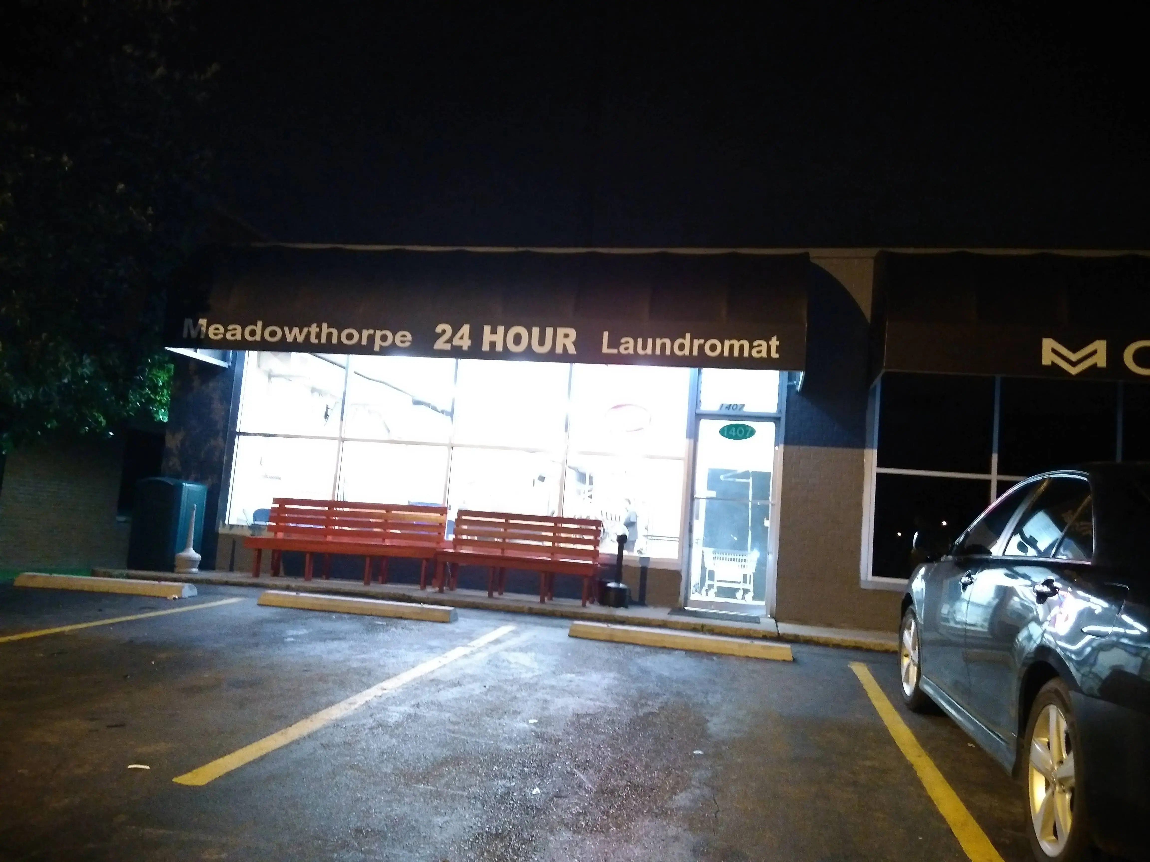 24 Hr Meadowthorpe Laundromat - Image 12