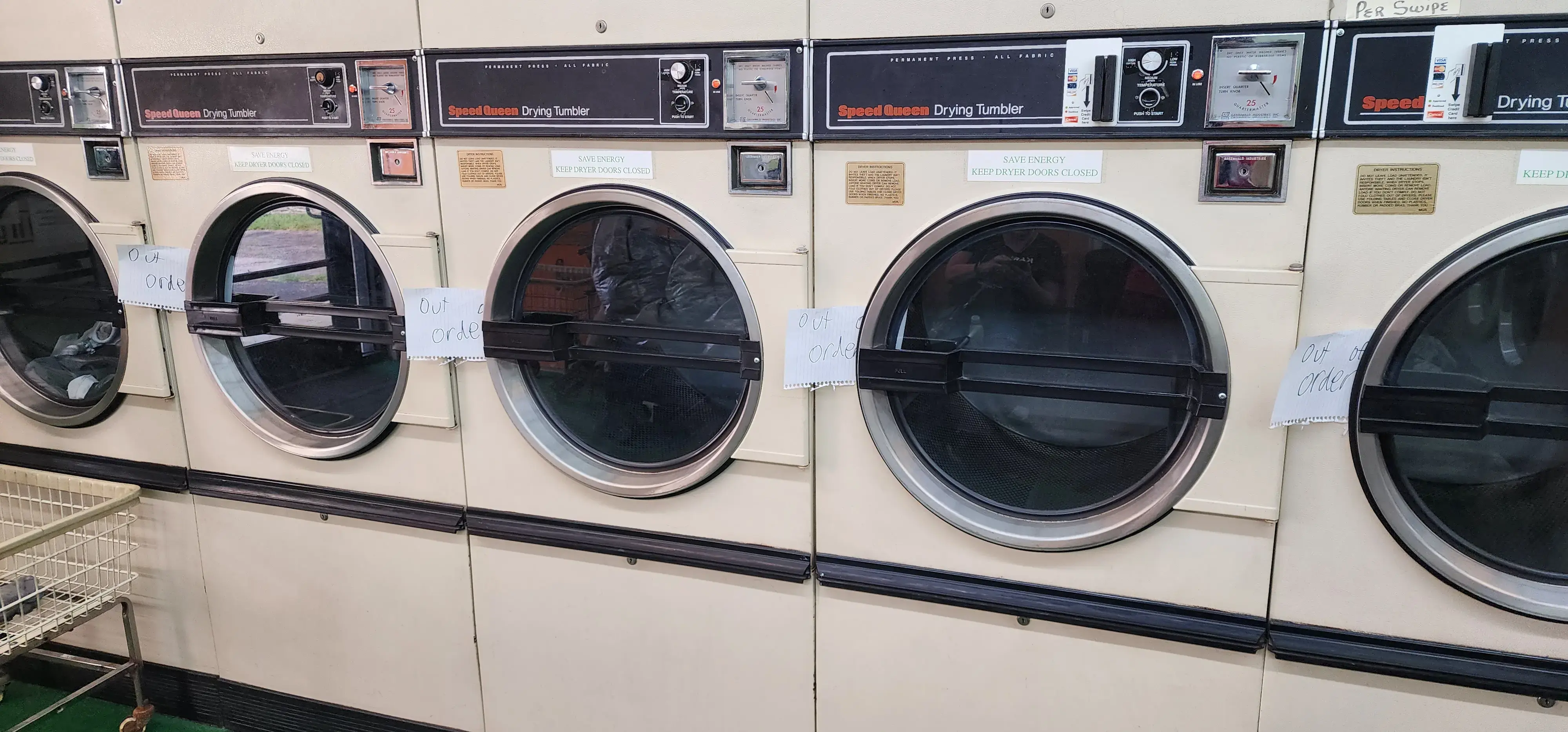 2406 Laundrymart - Image 9