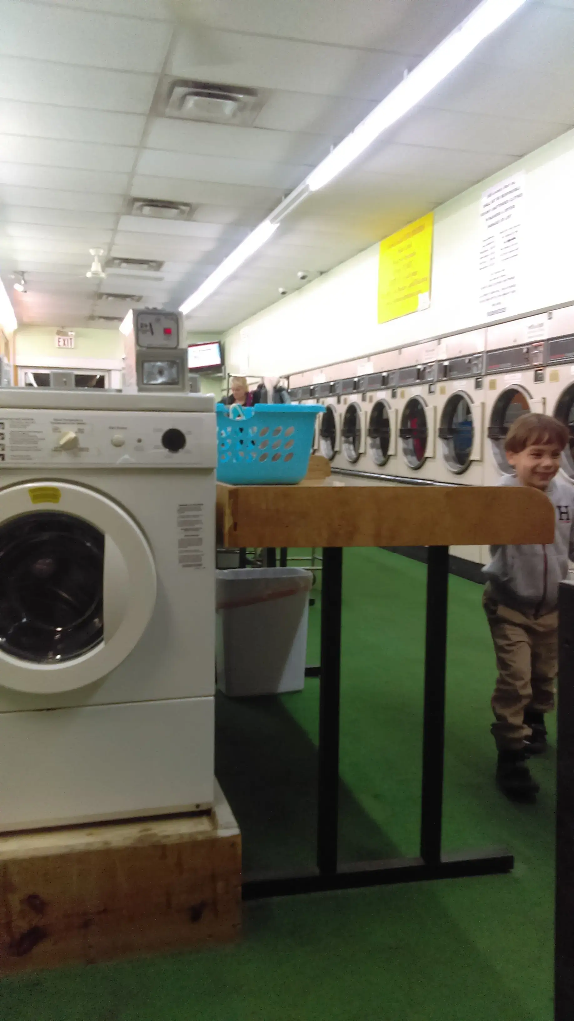 2406 Laundrymart - Image 14