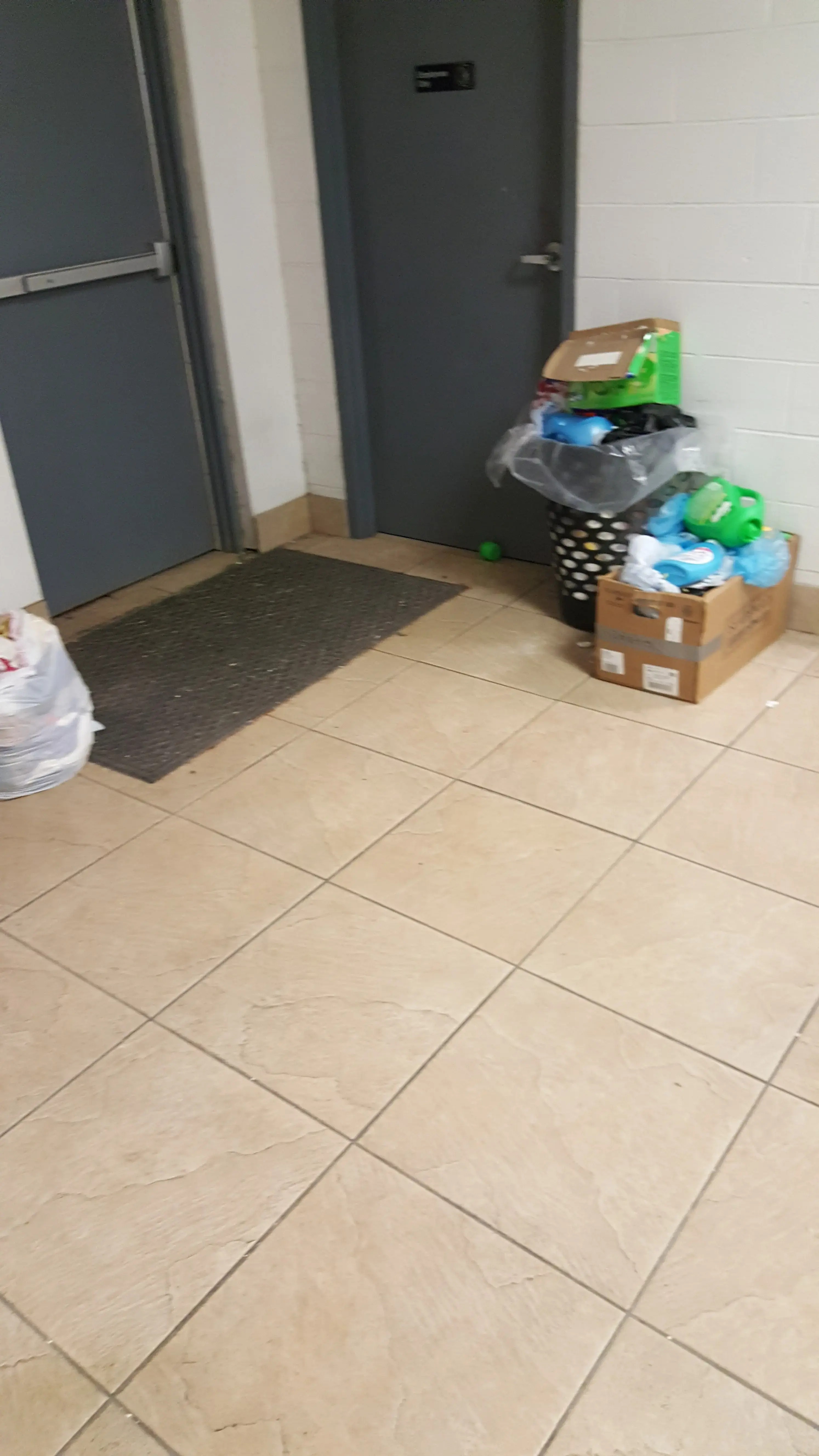 24/7 Coin Laundry - Image 8