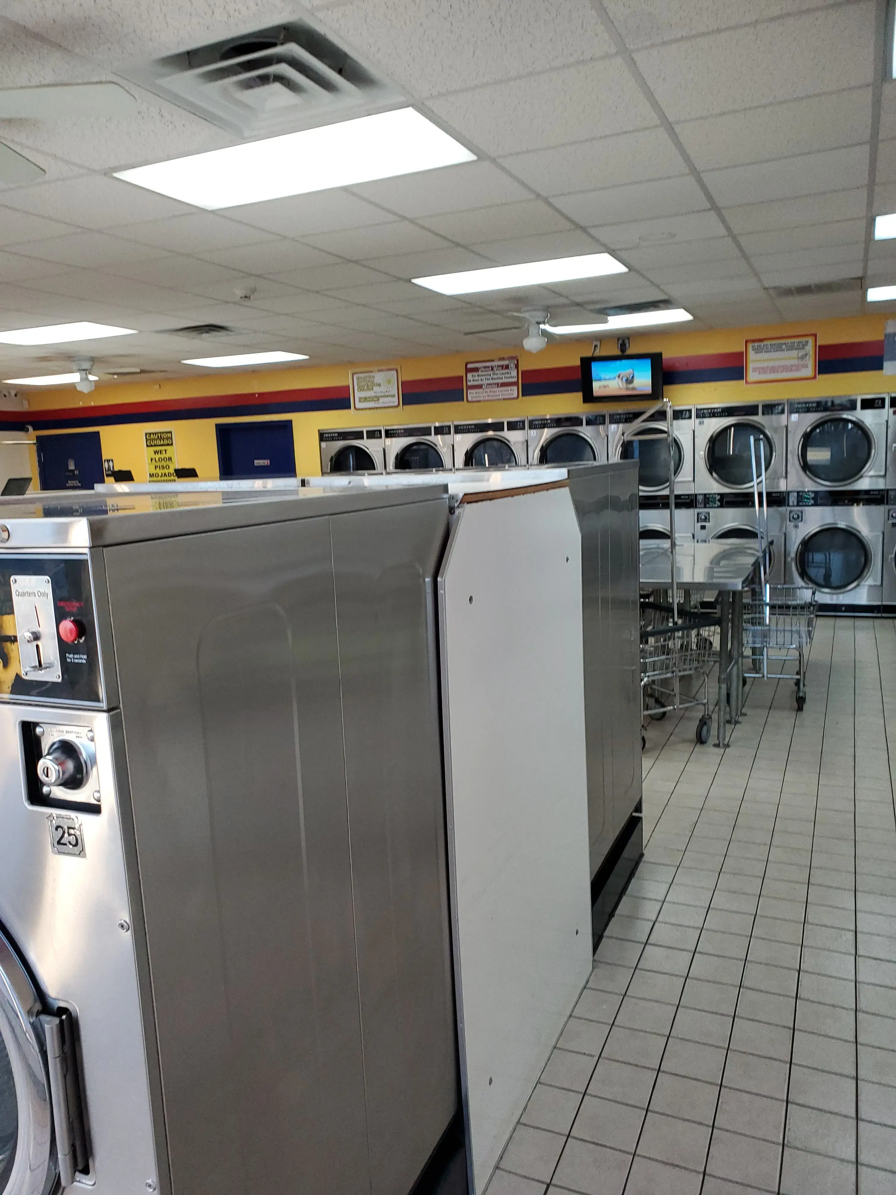 24/7 Coin Laundry Marietta - Image 10