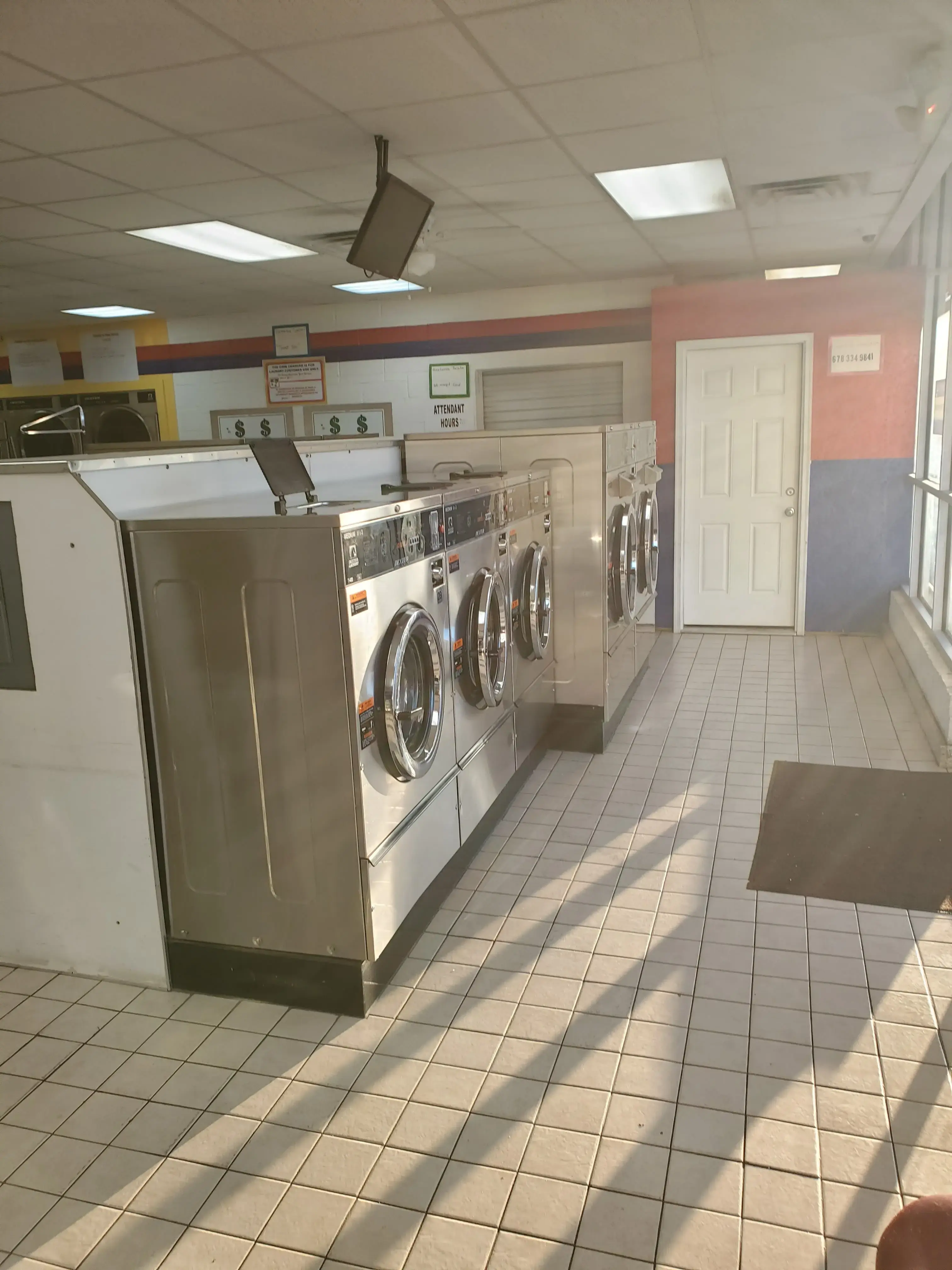 24/7 Coin Laundry Marietta - Image 11
