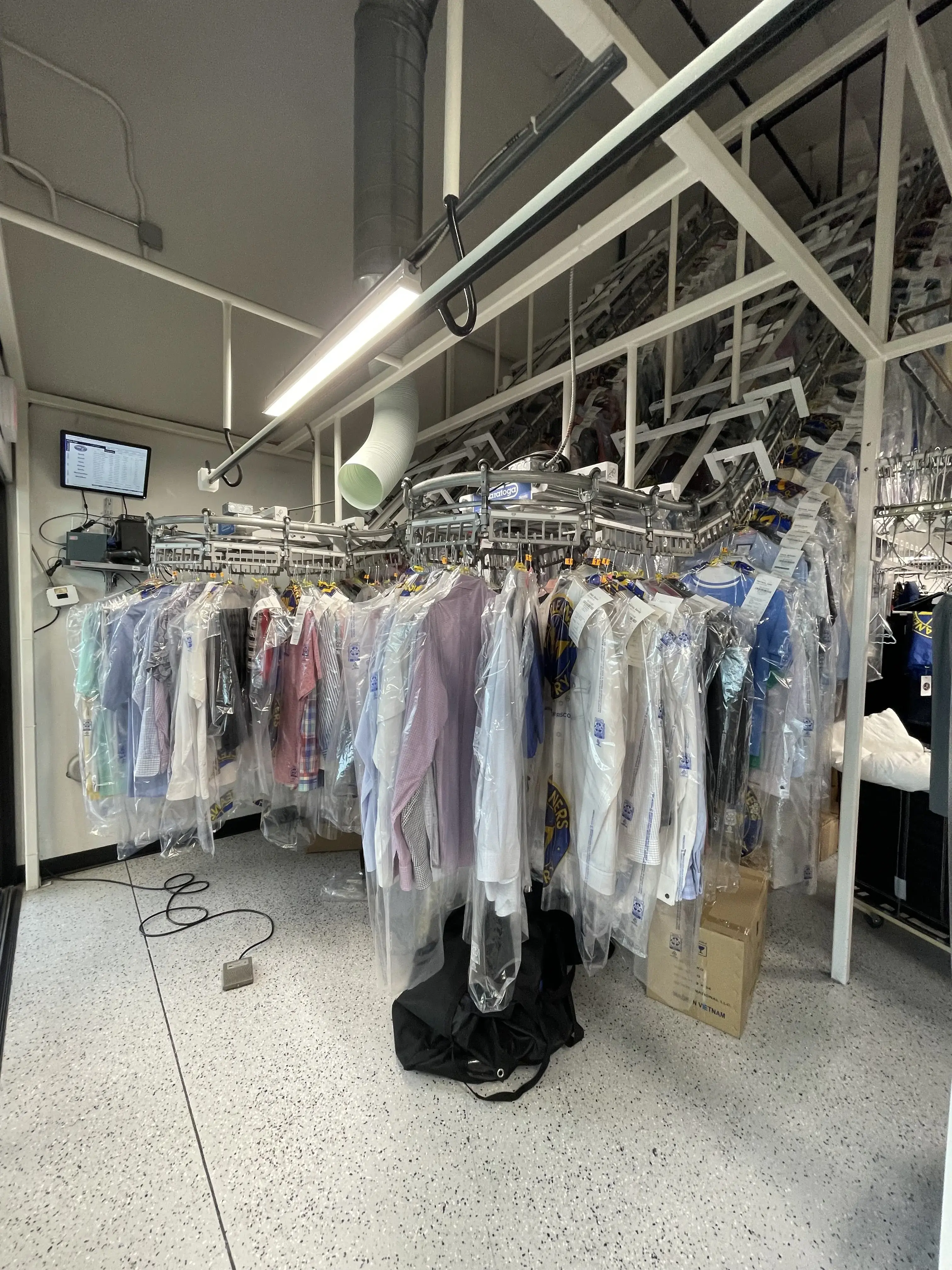 24/7 Dry Cleaners thumbnail 19