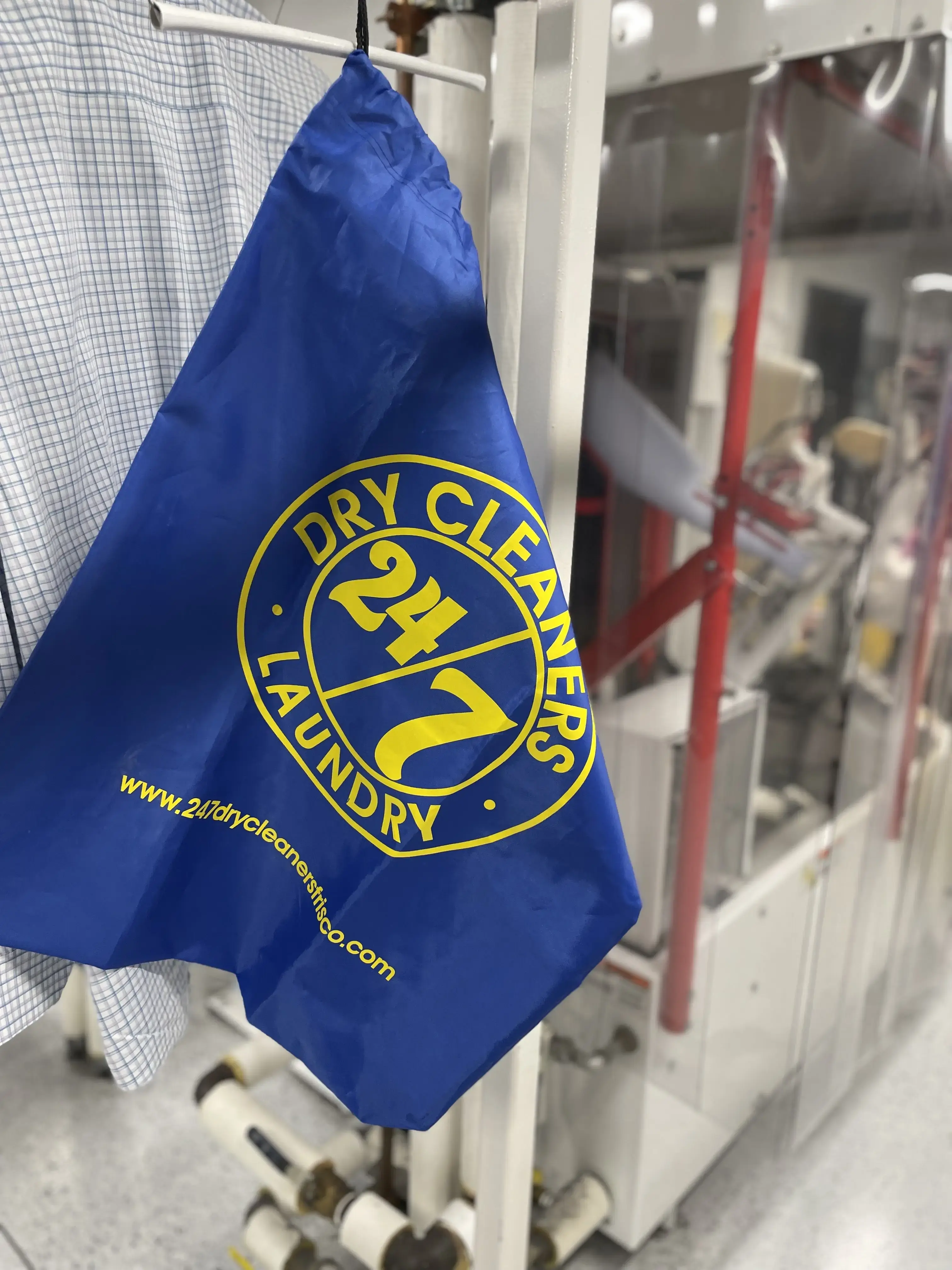 24/7 Dry Cleaners - Image 15