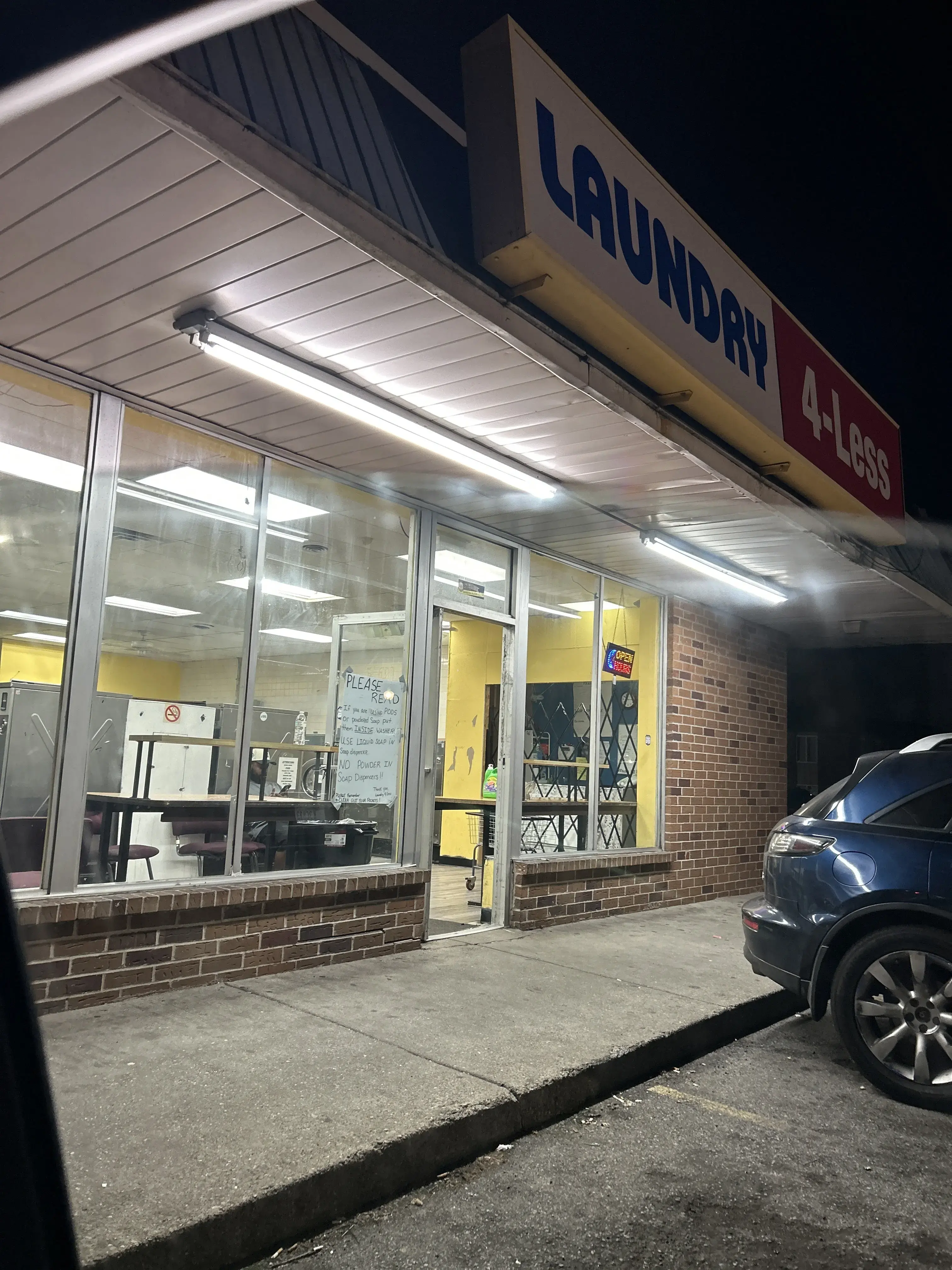 247 LAUNDROMAT thumbnail 5