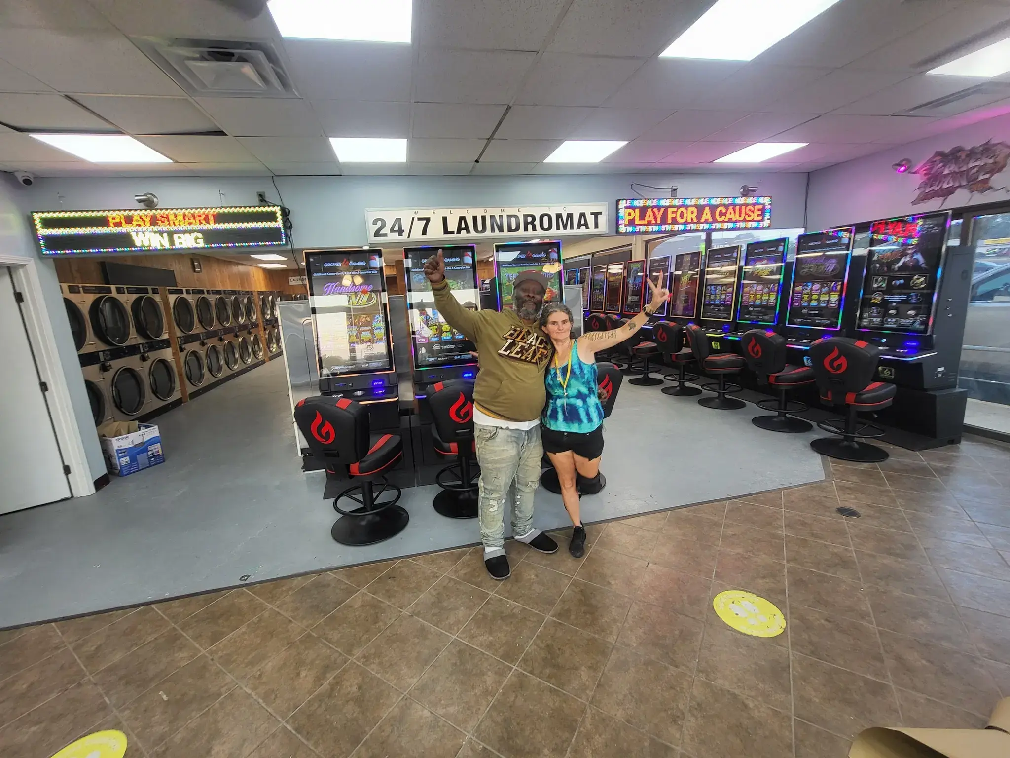 247 LAUNDROMAT - Image 8