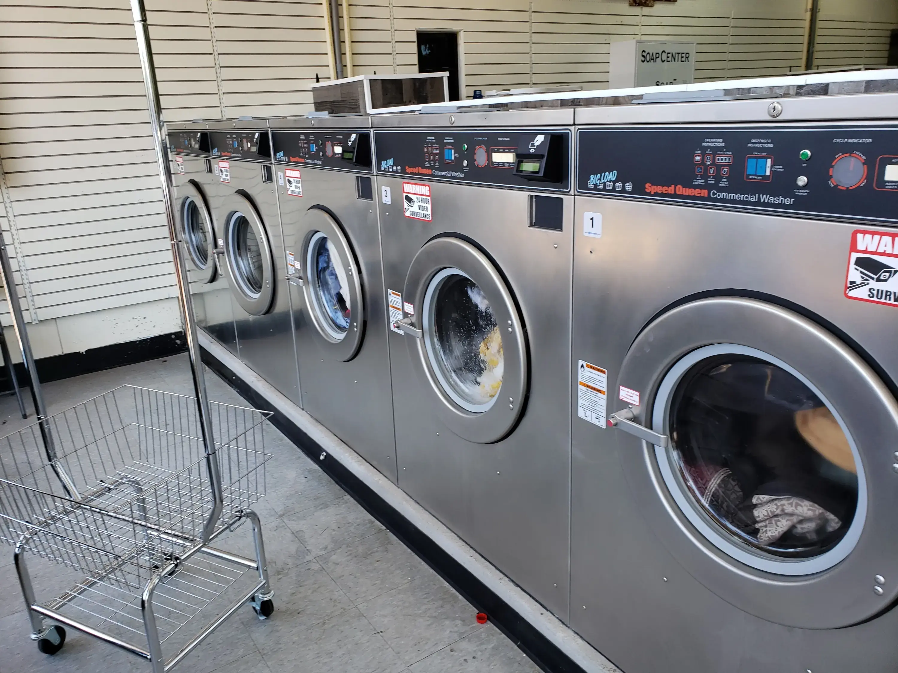 247 Laundry - Image 6