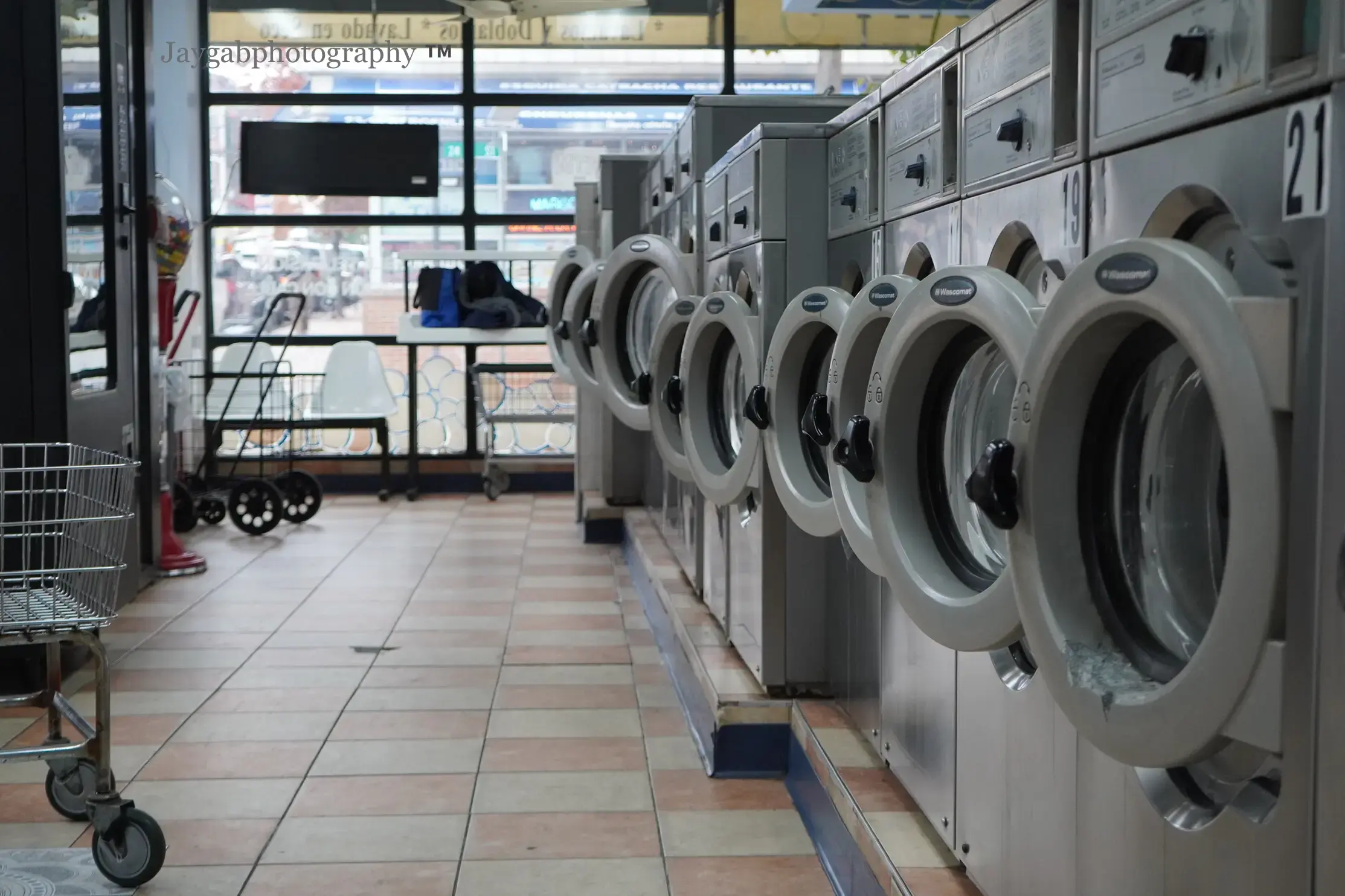 24th Street Laundromat thumbnail 2