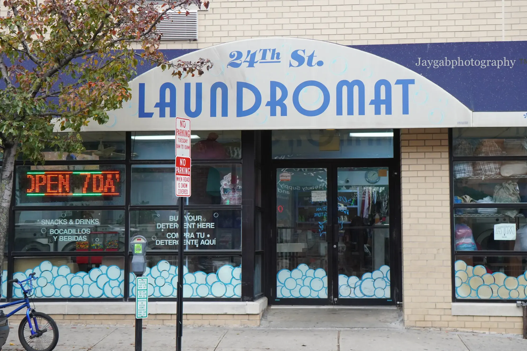 24th Street Laundromat location