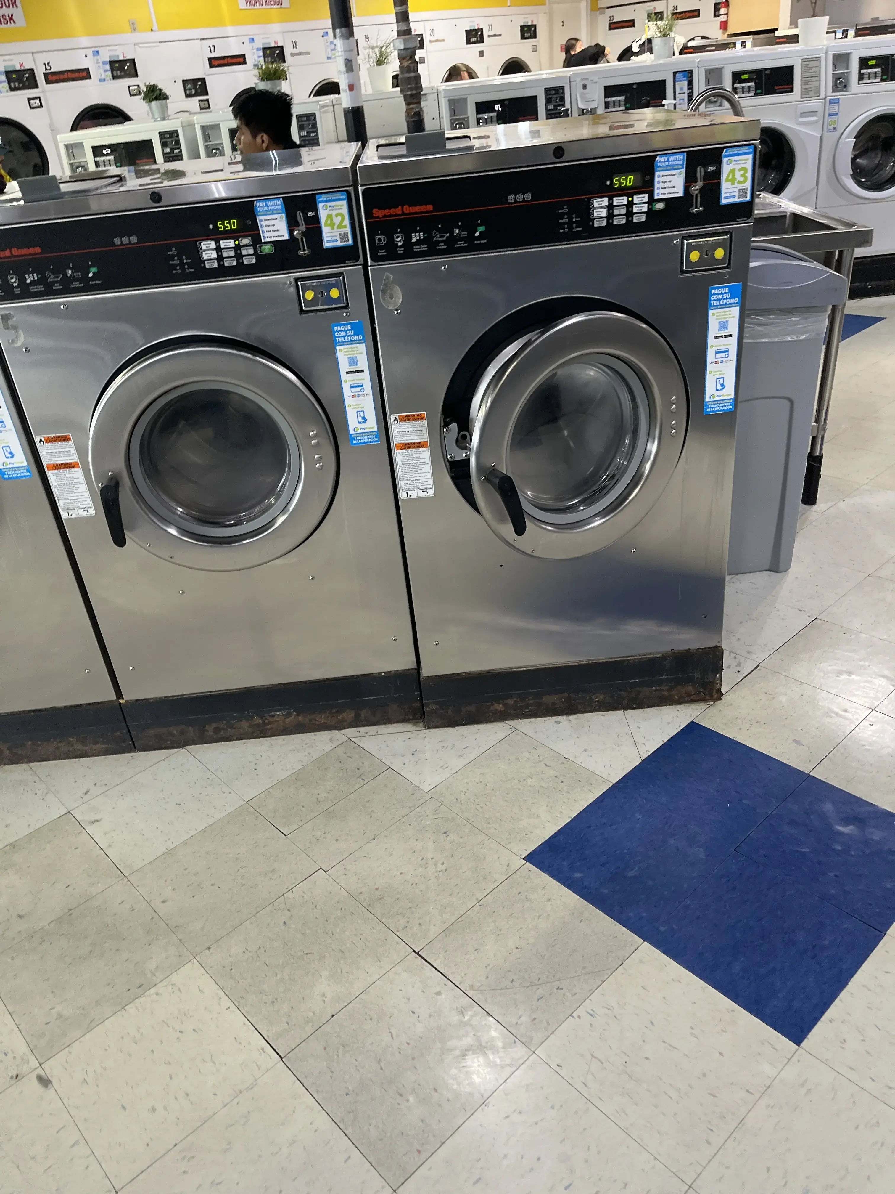 25th Street Coin Laundry thumbnail 17