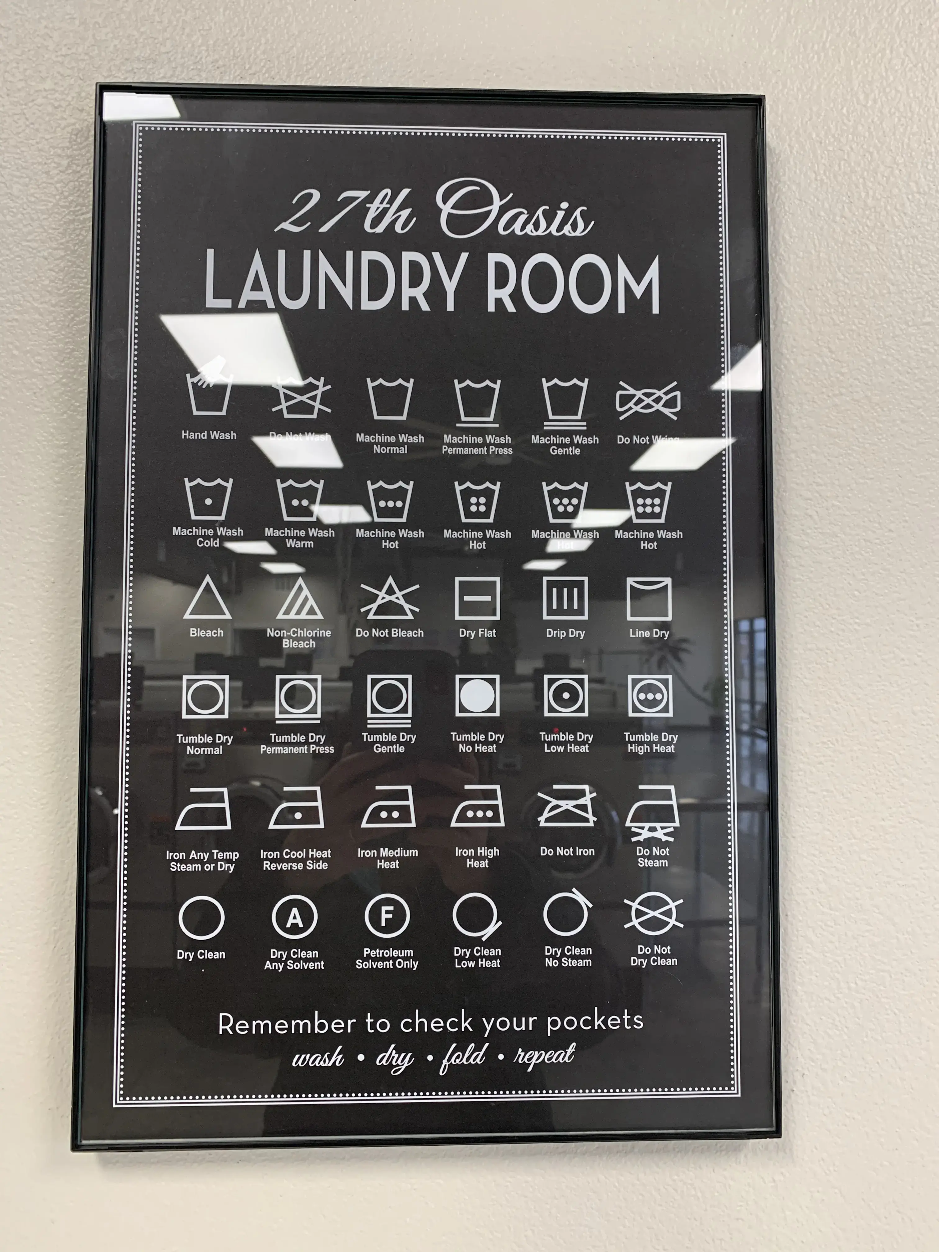 27th Oasis Laundromat thumbnail 8