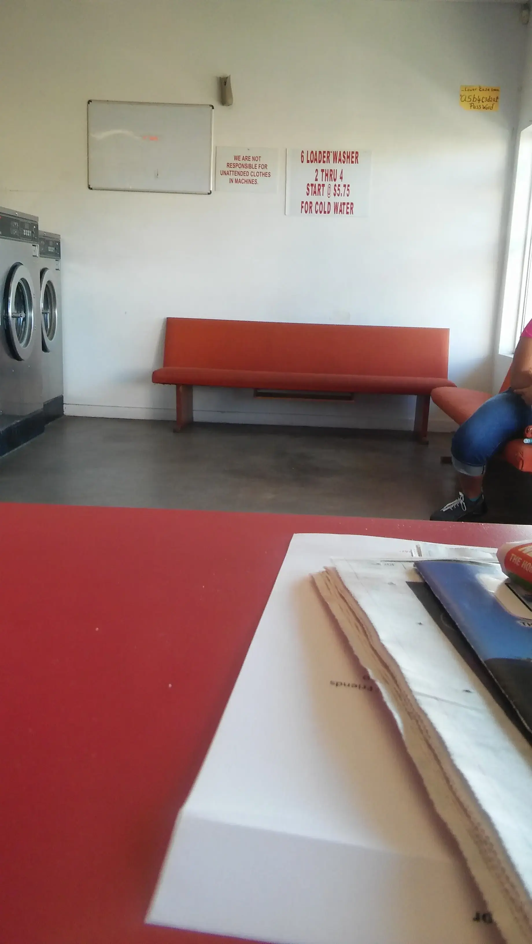 28th Street 24/7 Coin Laundry - Image 10